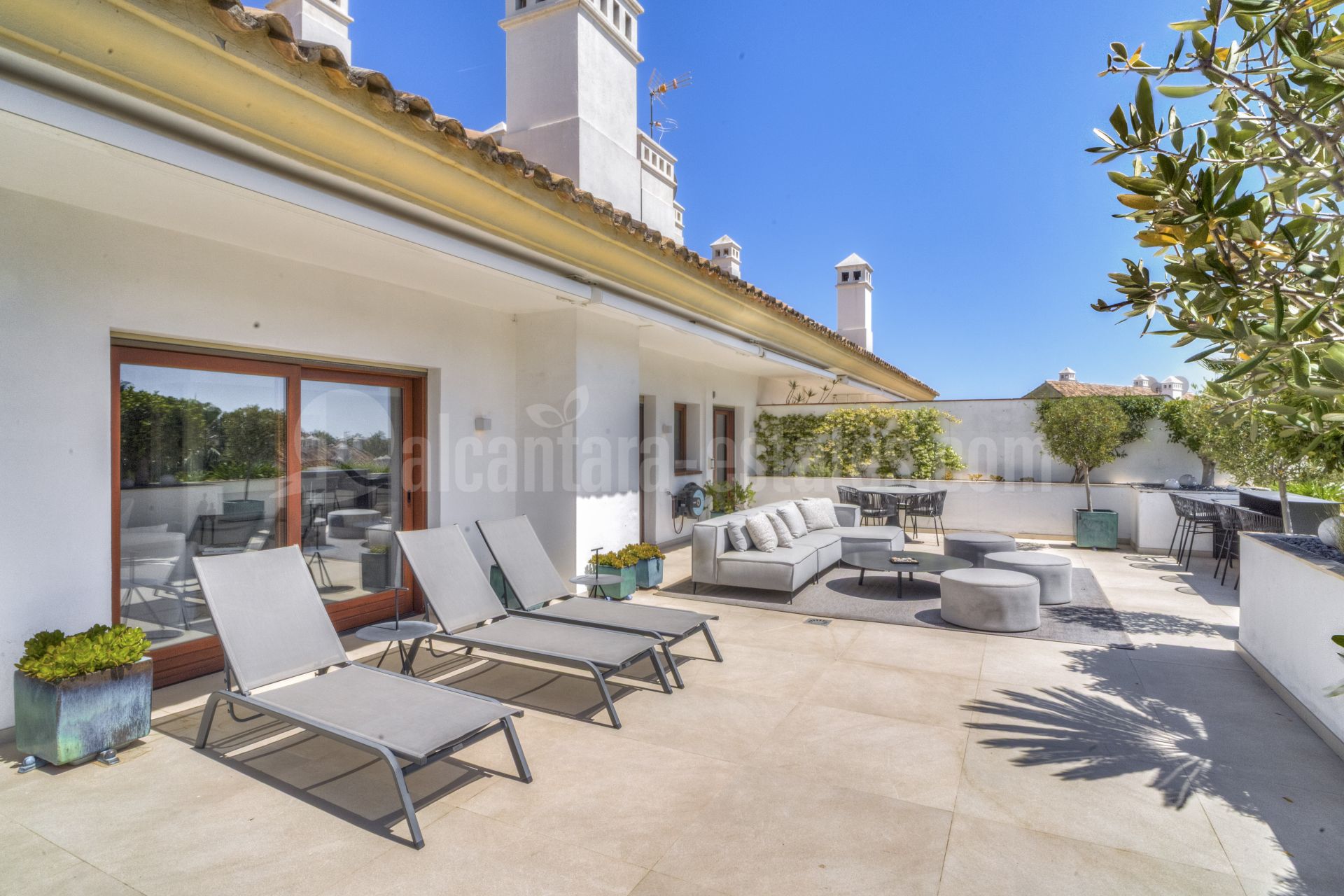 Duplex Penthouse in Lomas del Rey, Marbella