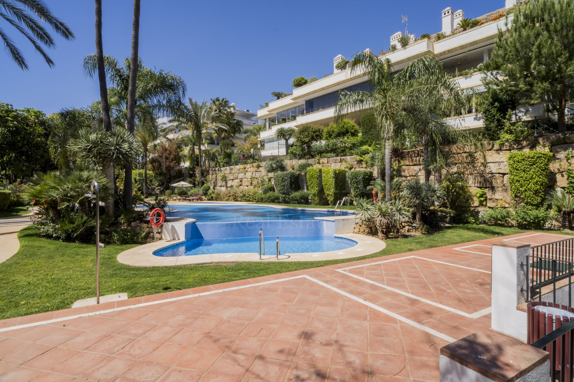 Duplex Penthouse in Lomas del Rey, Marbella