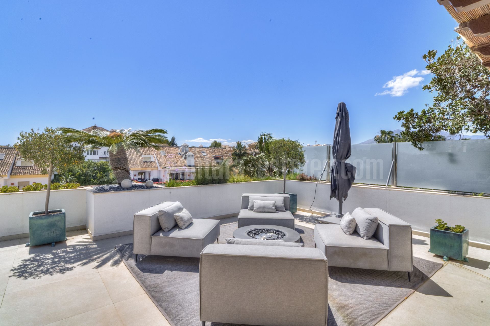 Duplex Penthouse in Lomas del Rey, Marbella