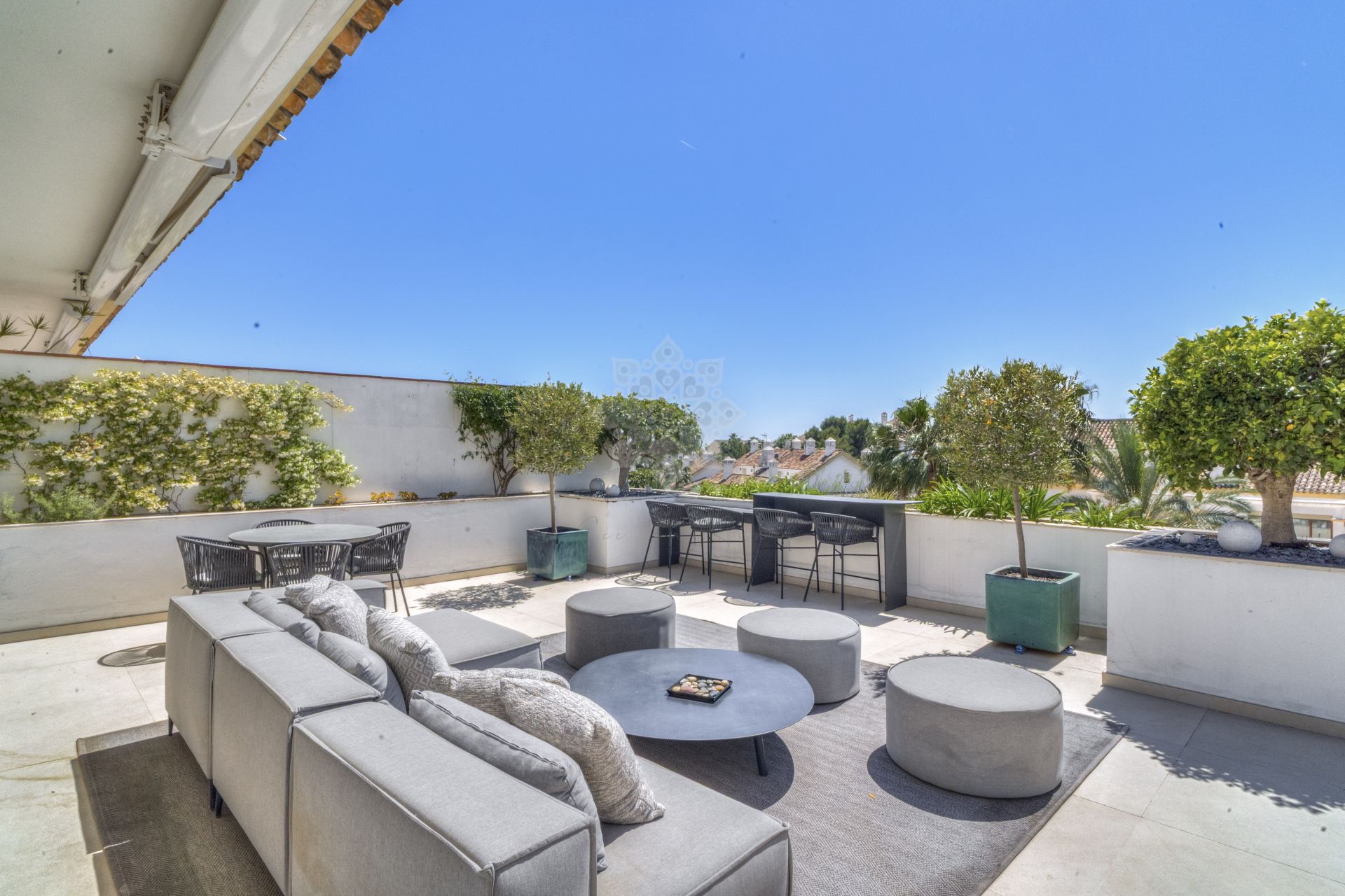 Duplex Penthouse in Lomas del Rey, Marbella