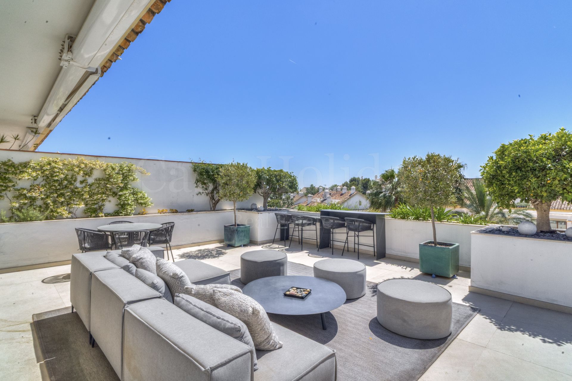 Duplex Penthouse in Lomas del Rey, Marbella