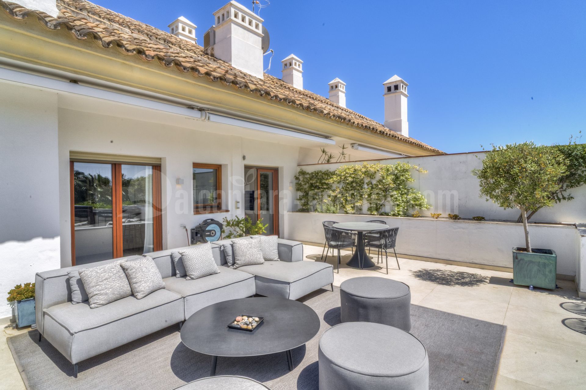 Duplex Penthouse in Lomas del Rey, Marbella
