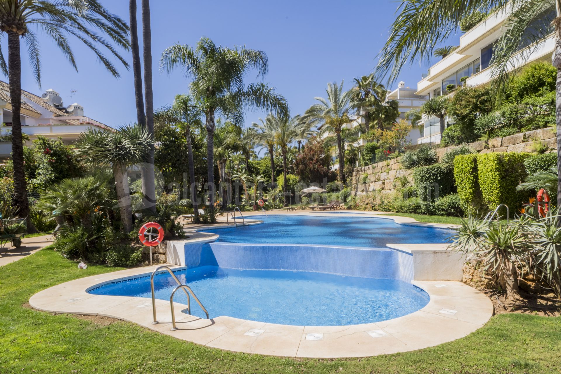 Duplex Penthouse in Lomas del Rey, Marbella