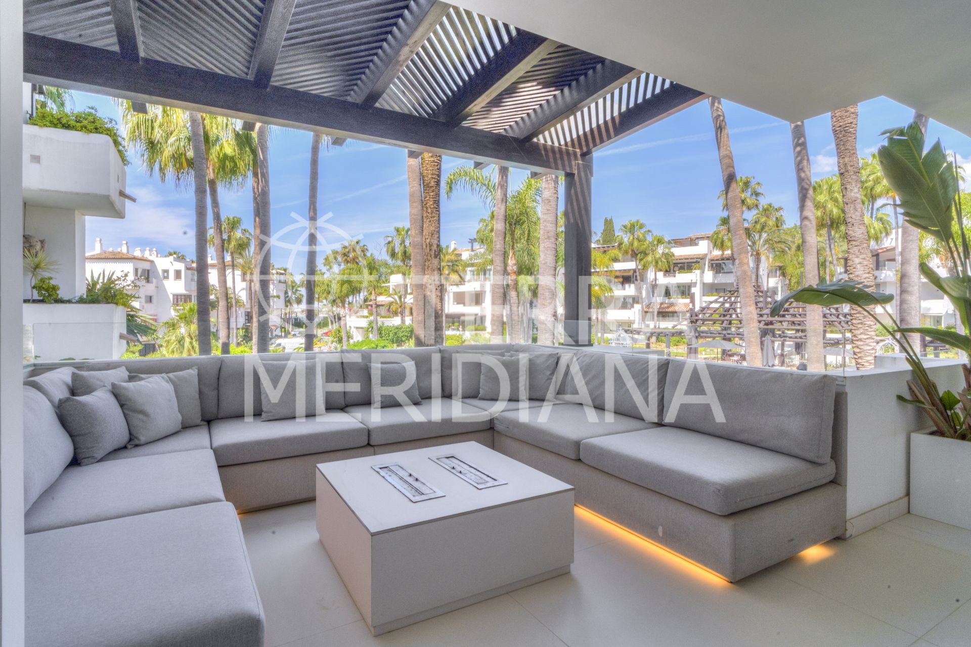 Apartment in Marina Puente Romano, Marbella