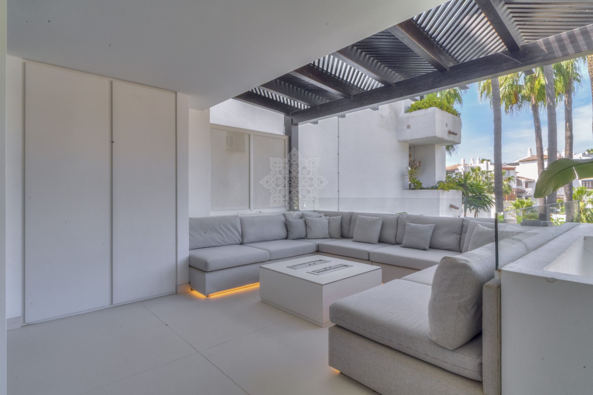Apartment in Marina Puente Romano, Marbella