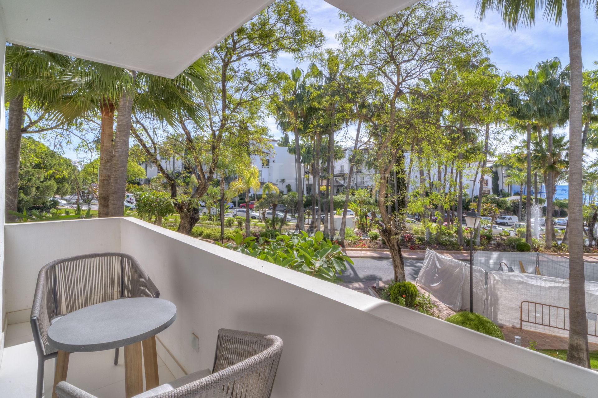 Apartment in Marina Puente Romano, Marbella