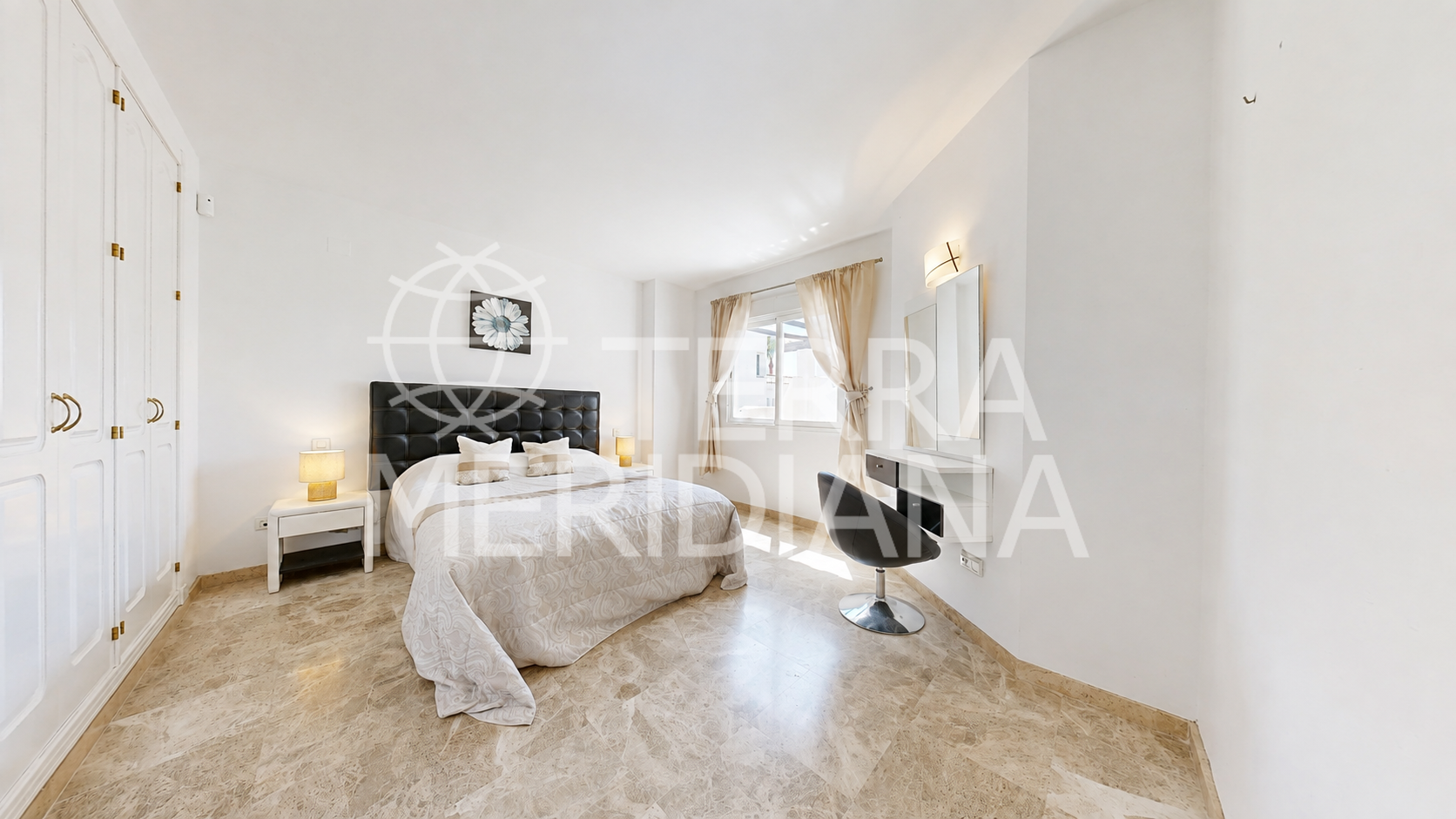 Duplex Penthouse in Los Naranjos de Marbella, Marbella