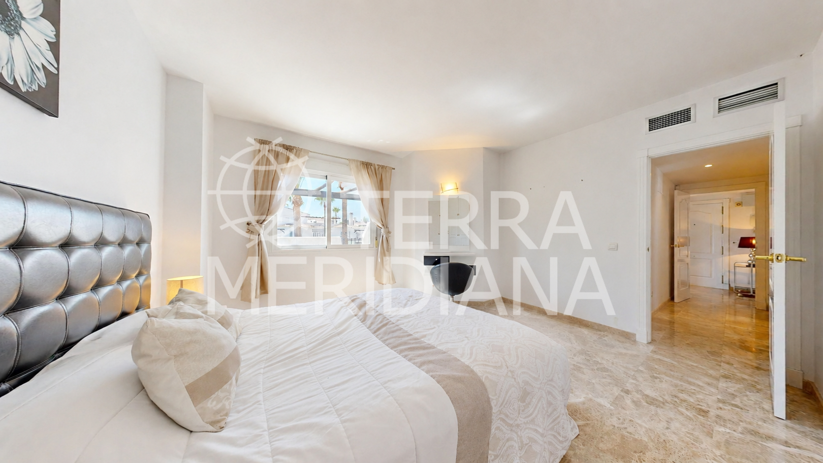 Duplex Penthouse in Los Naranjos de Marbella, Marbella