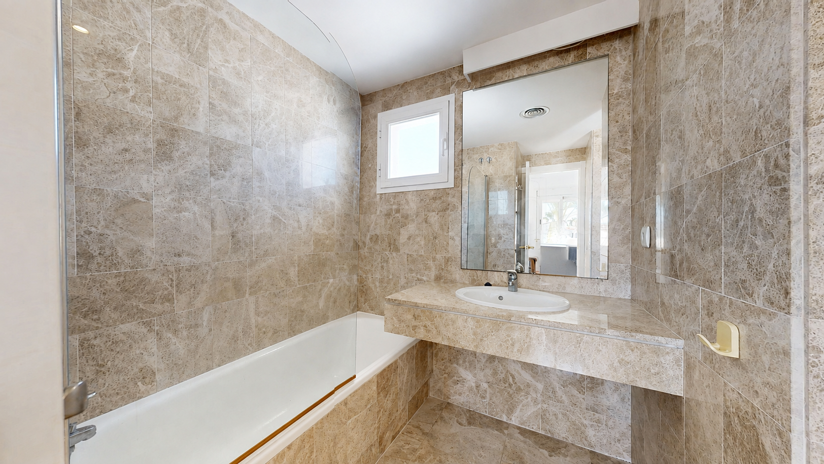 Duplex Penthouse in Los Naranjos de Marbella, Marbella