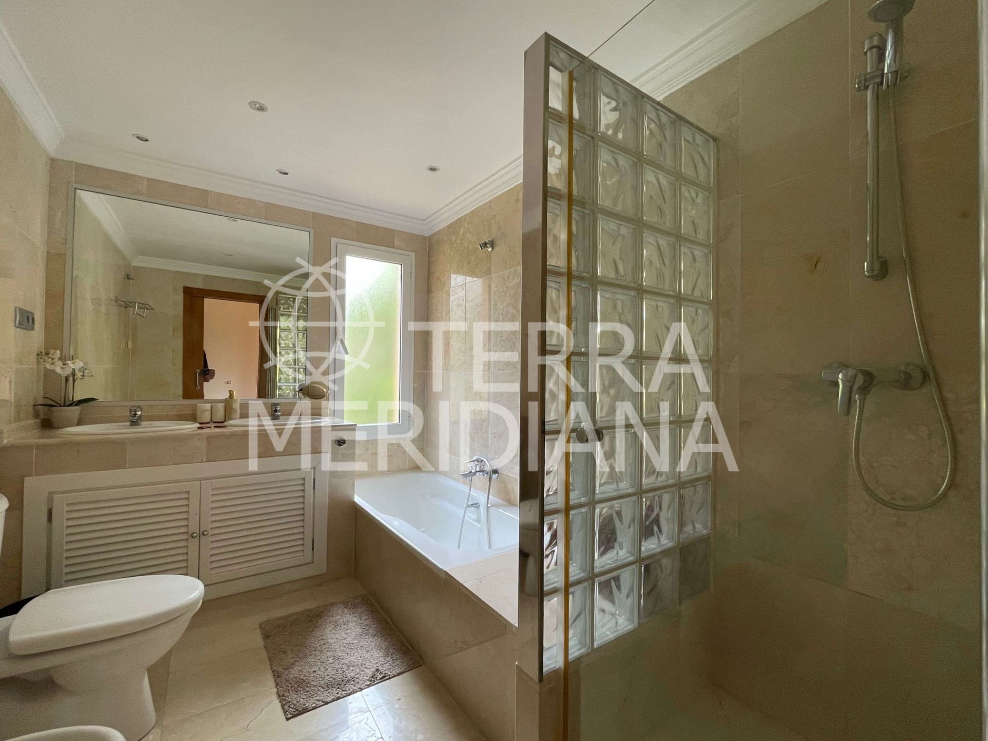 Apartment in Aloha Hill Club, Marbella