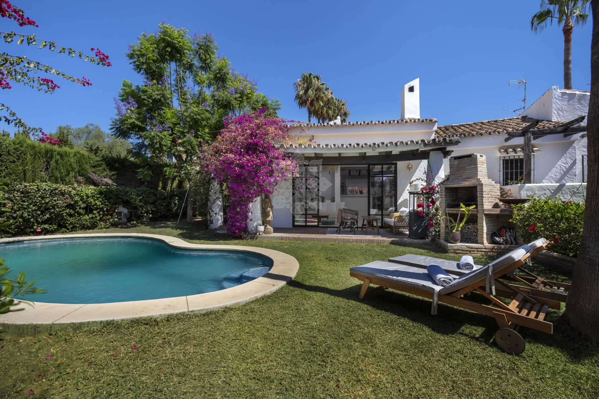 Villa en Nueva Atalaya, Estepona