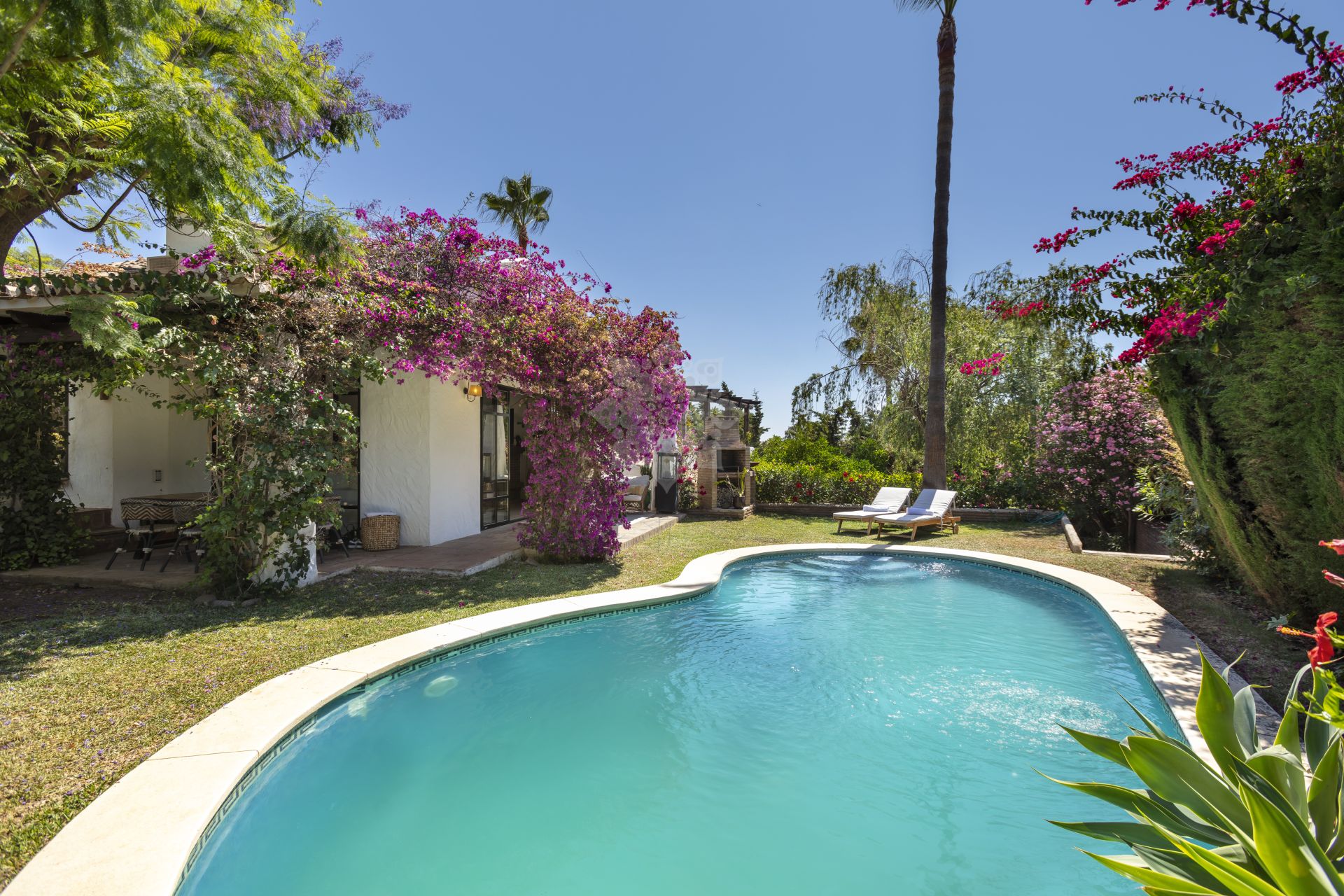 Villa en Nueva Atalaya, Estepona