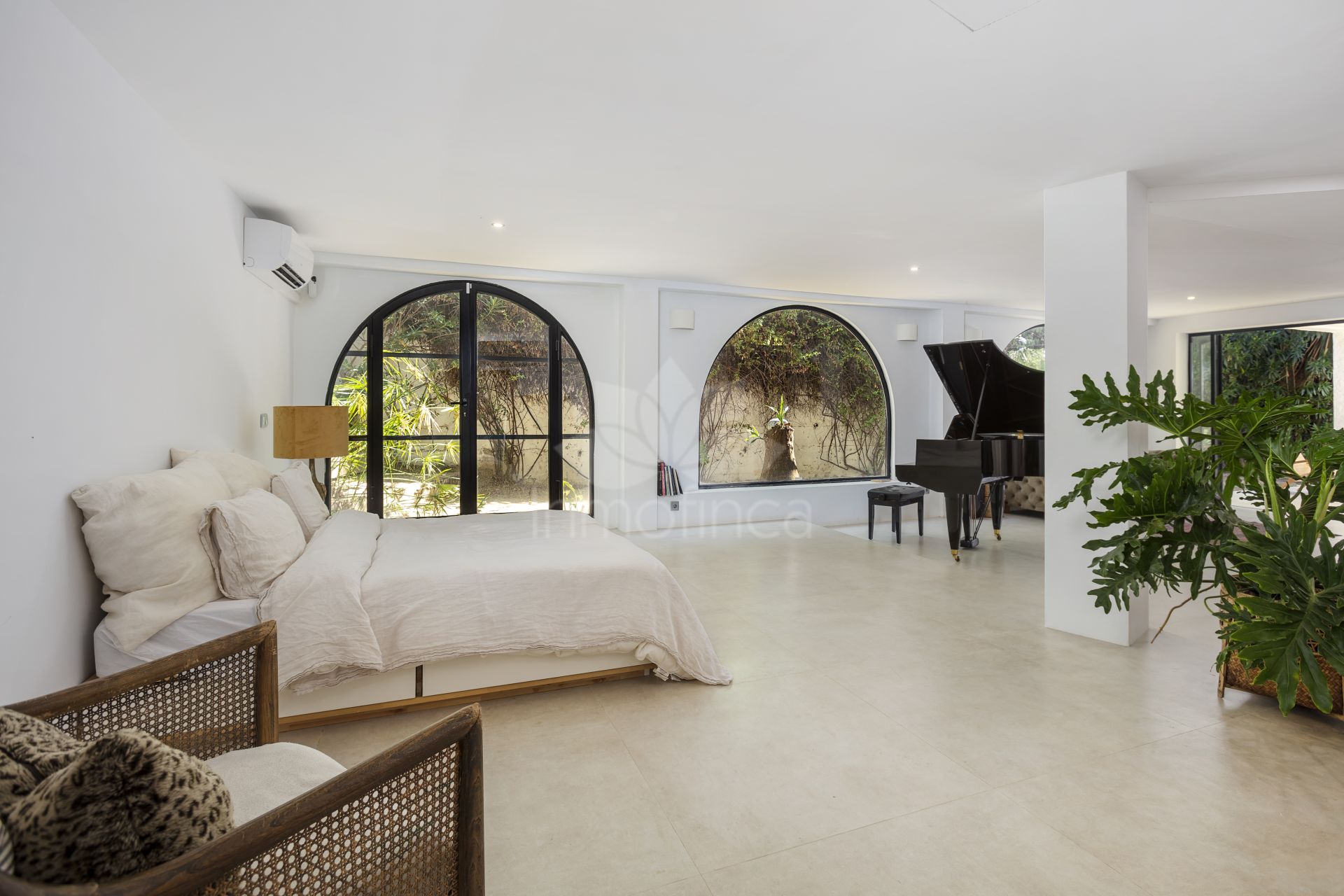 Villa in Nueva Atalaya, Estepona