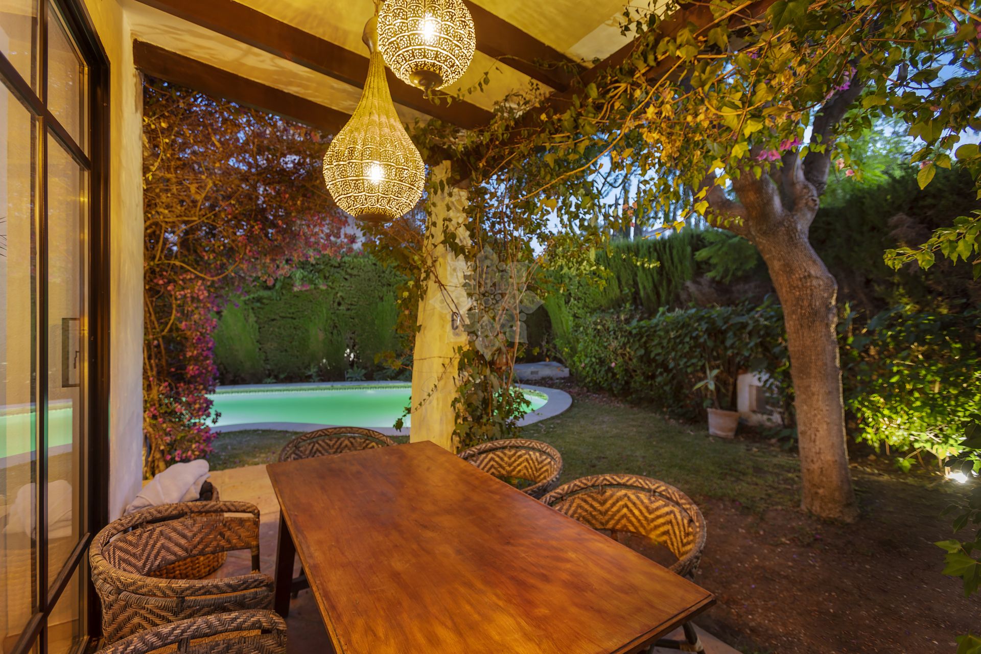 Villa en Nueva Atalaya, Estepona