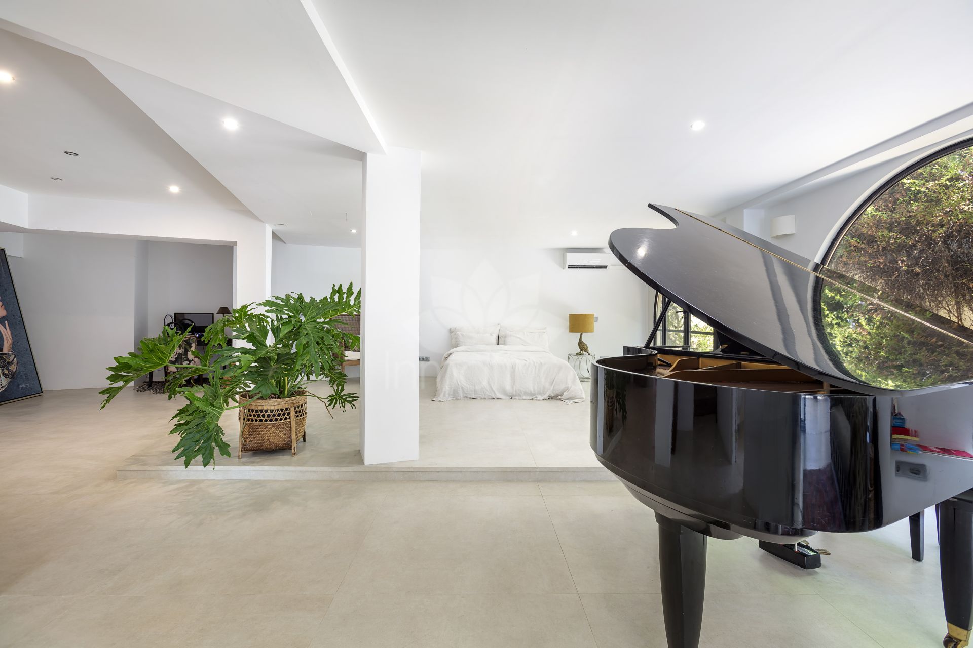 Villa in Nueva Atalaya, Estepona