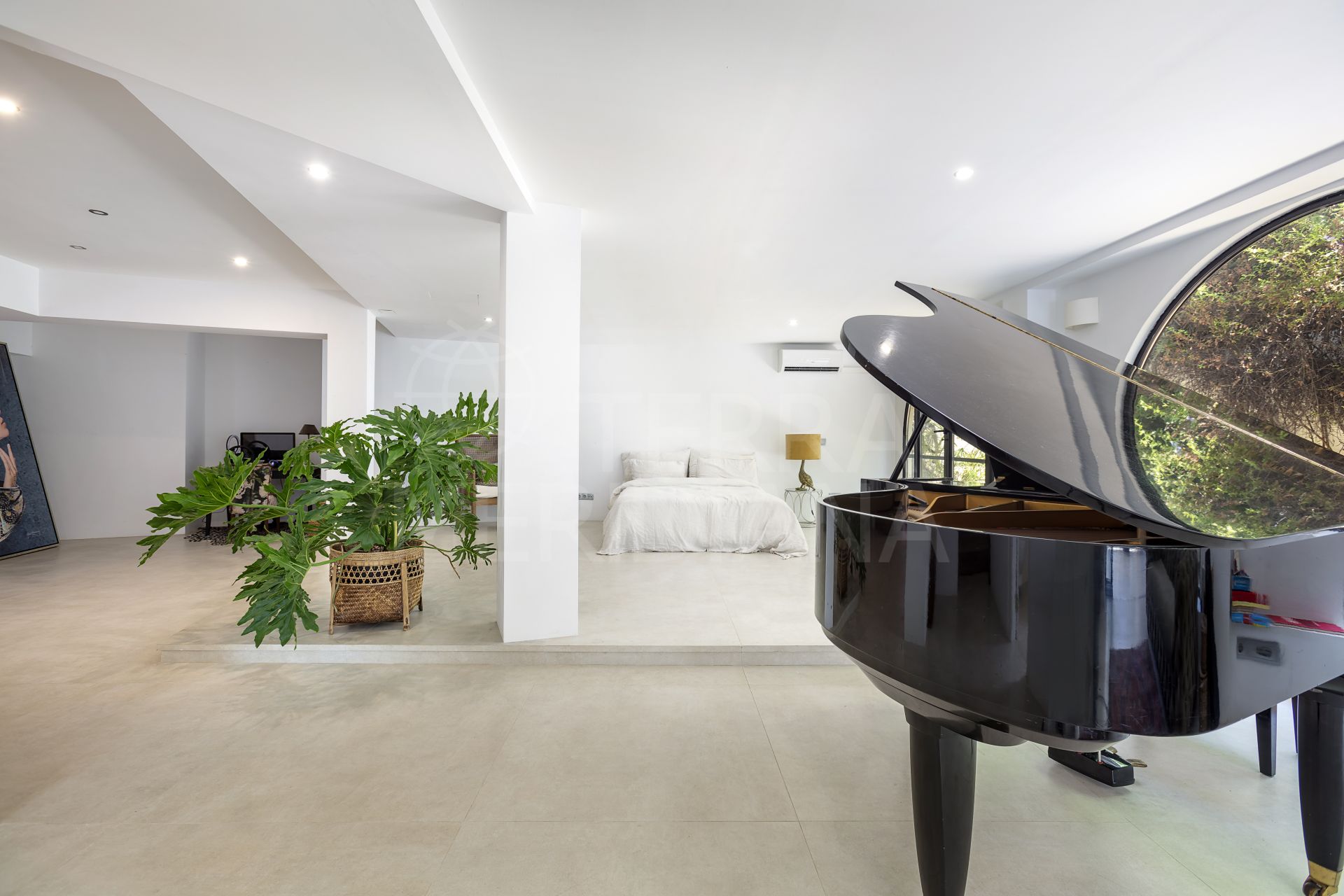 Villa in Nueva Atalaya, Estepona