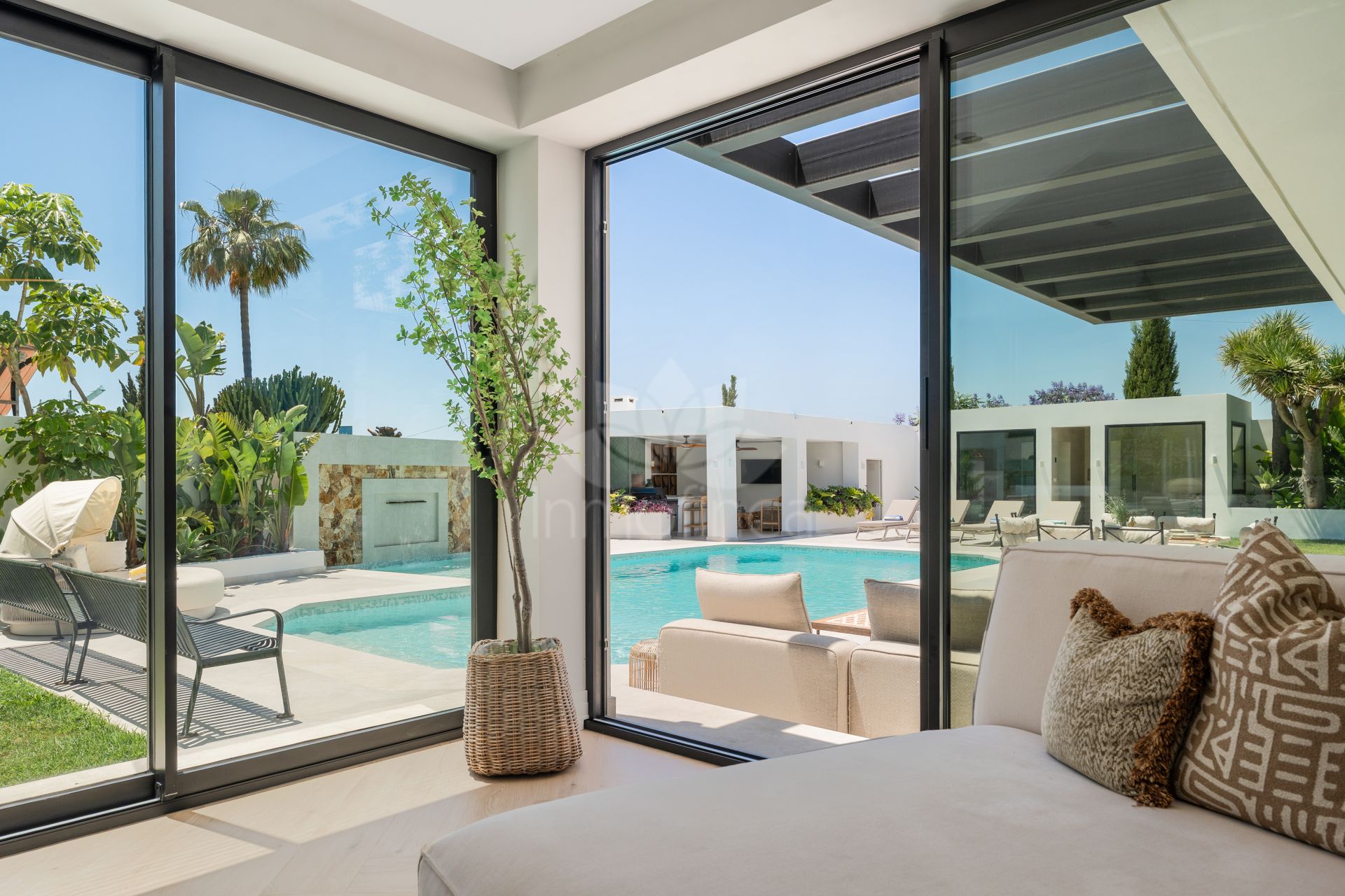 Villa in Bel Air, Estepona