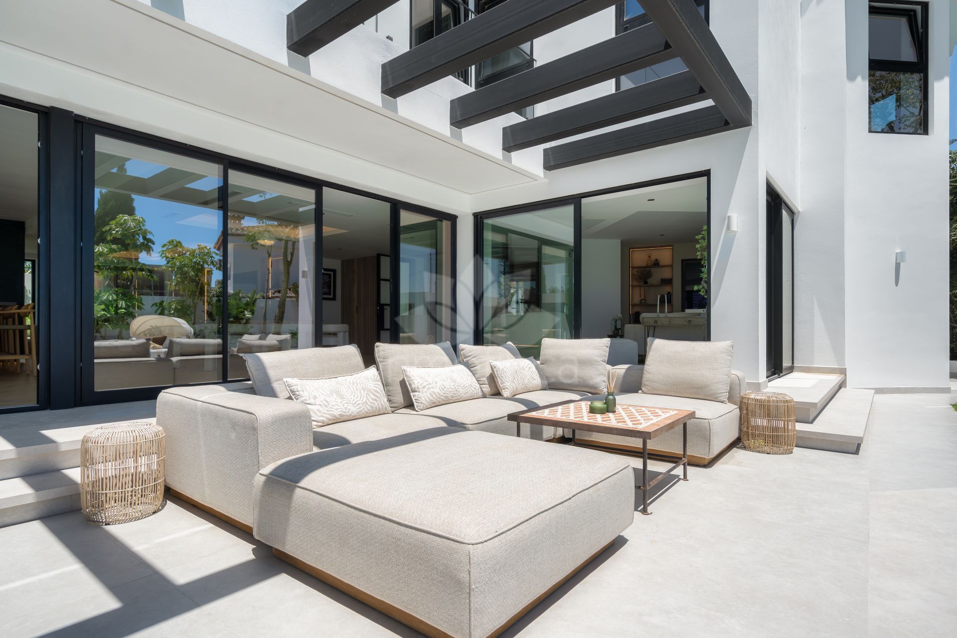 Villa in Bel Air, Estepona