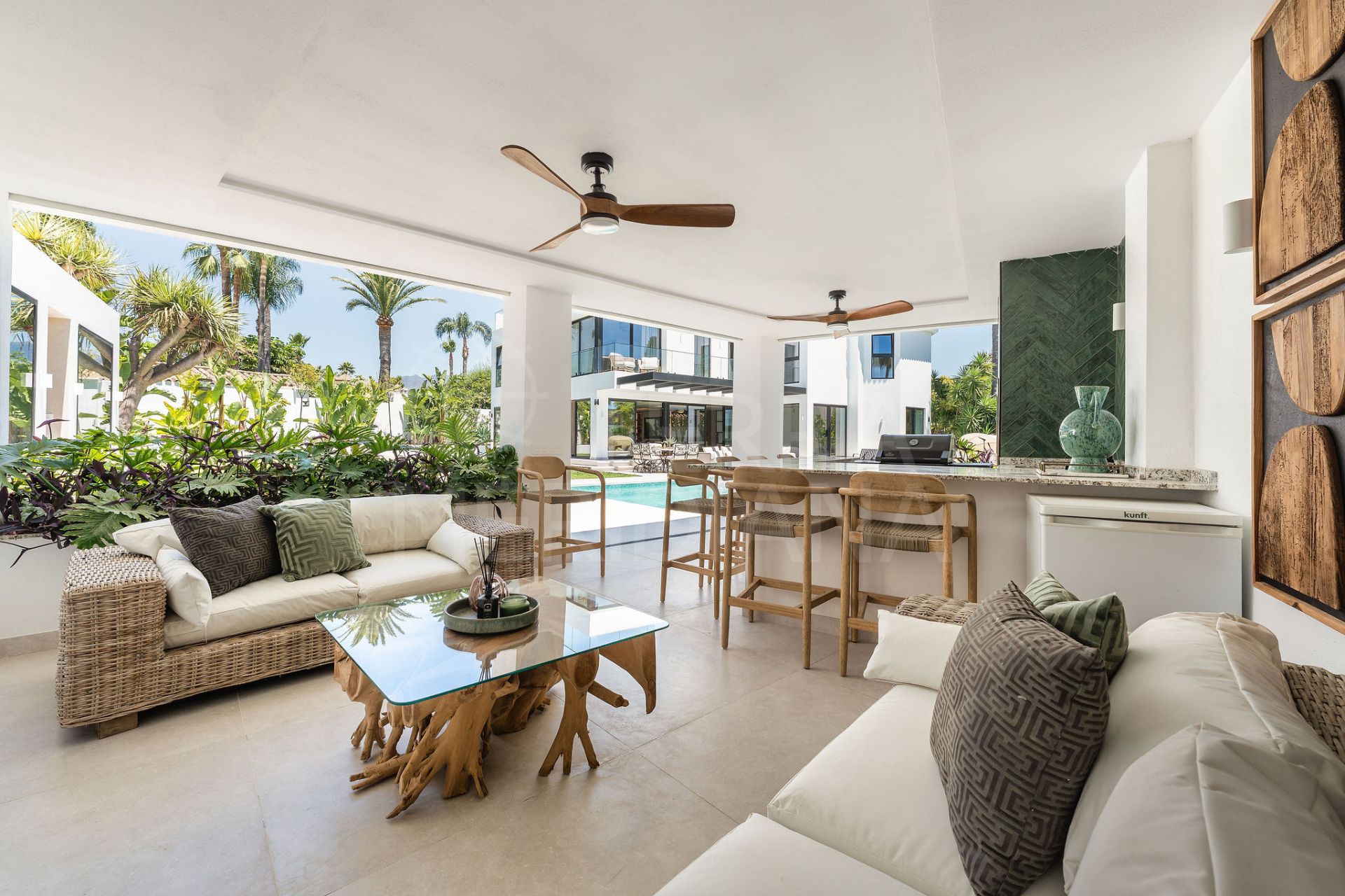 Villa in Bel Air, Estepona