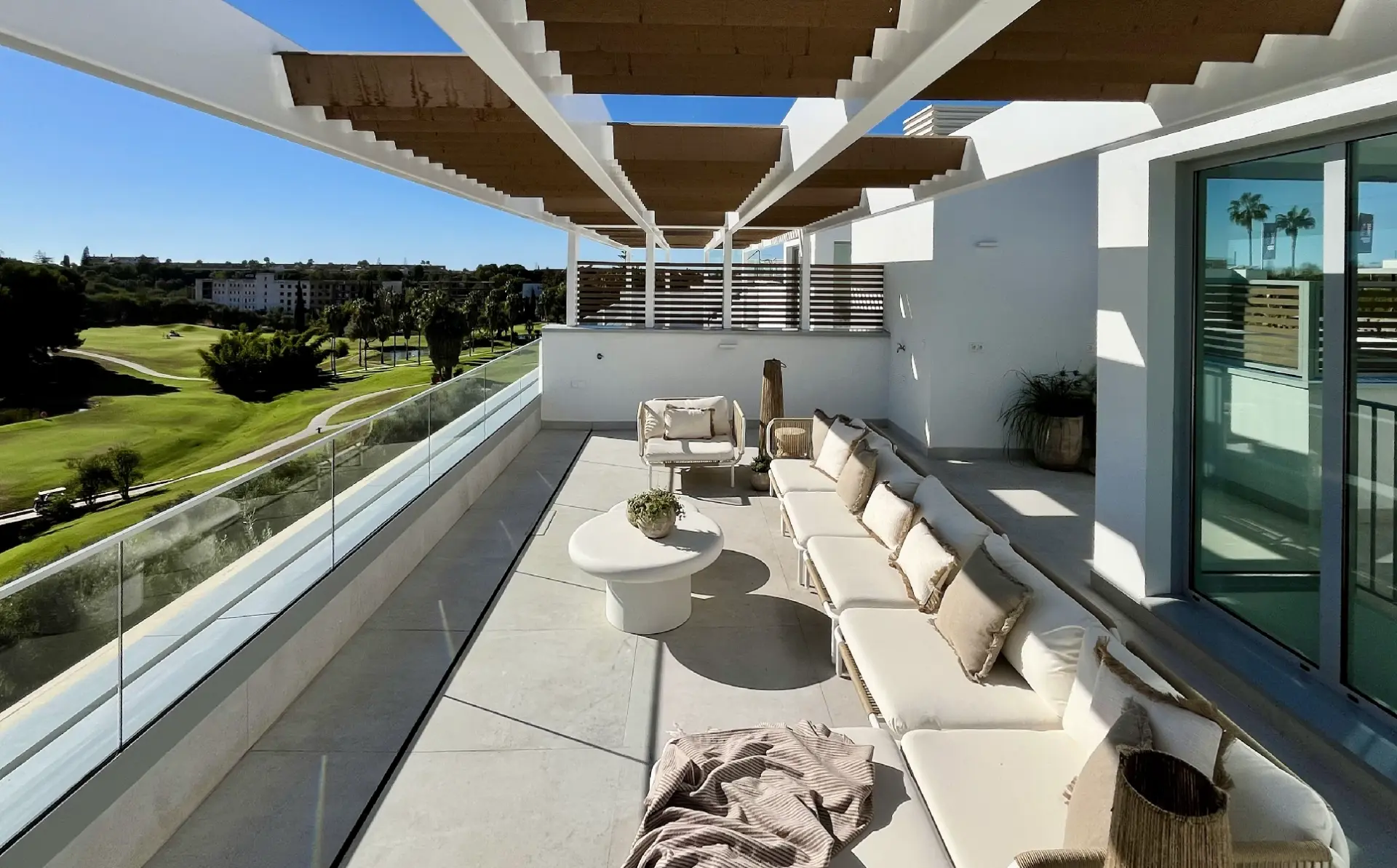 Sophistication and comfort at the golf front 