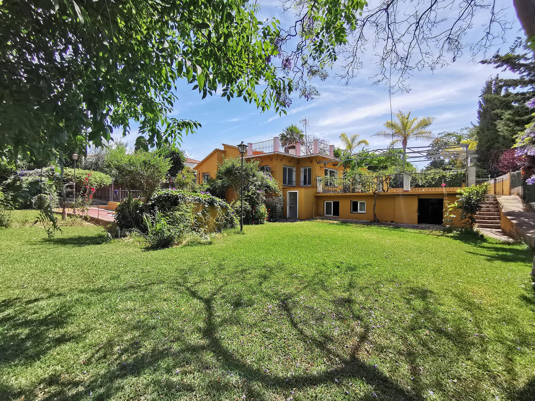 Villa à vendre dans Rio Real, Marbella Est