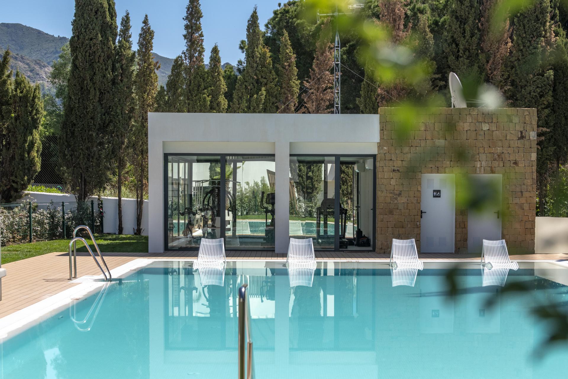Villa Pareada en venta en Sierra Blanca, Marbella Golden Mile