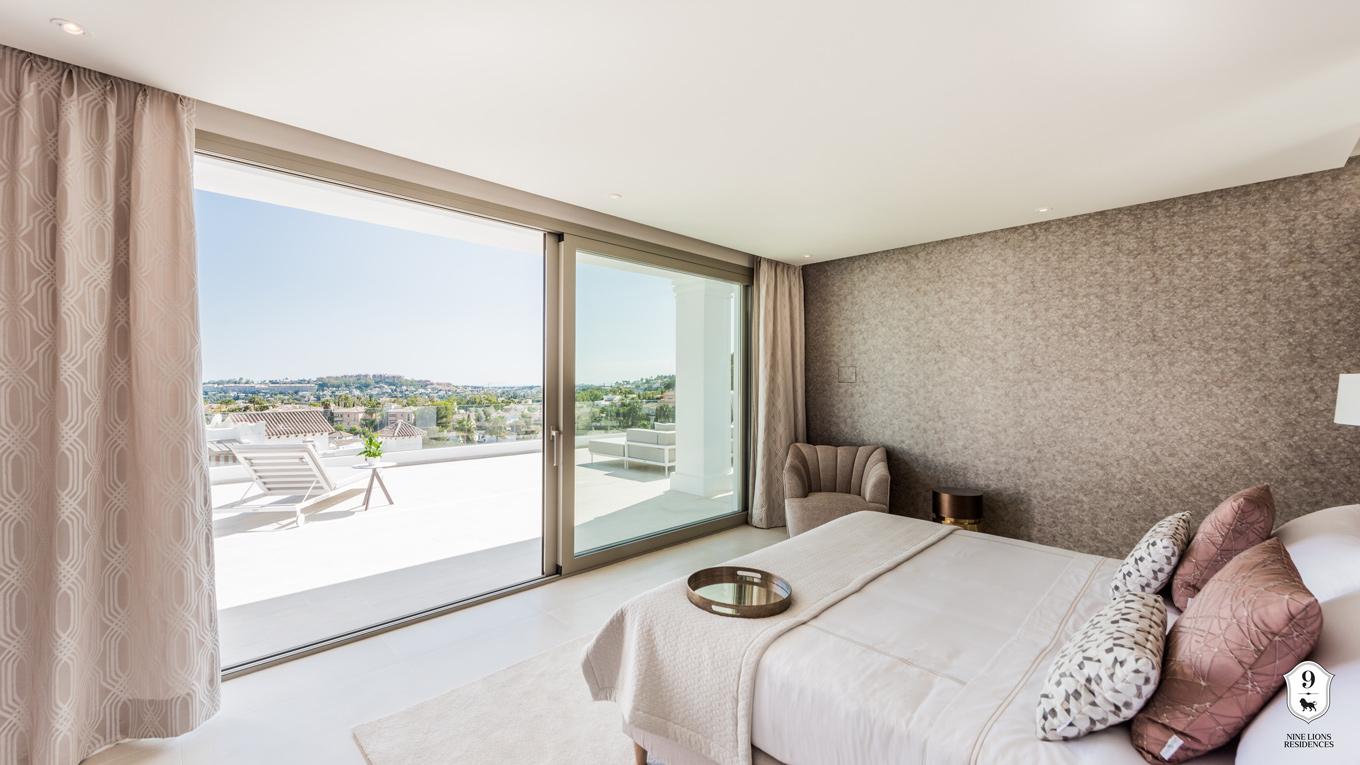 Duplex Penthouse til salg i Nueva Andalucia, Marbella
