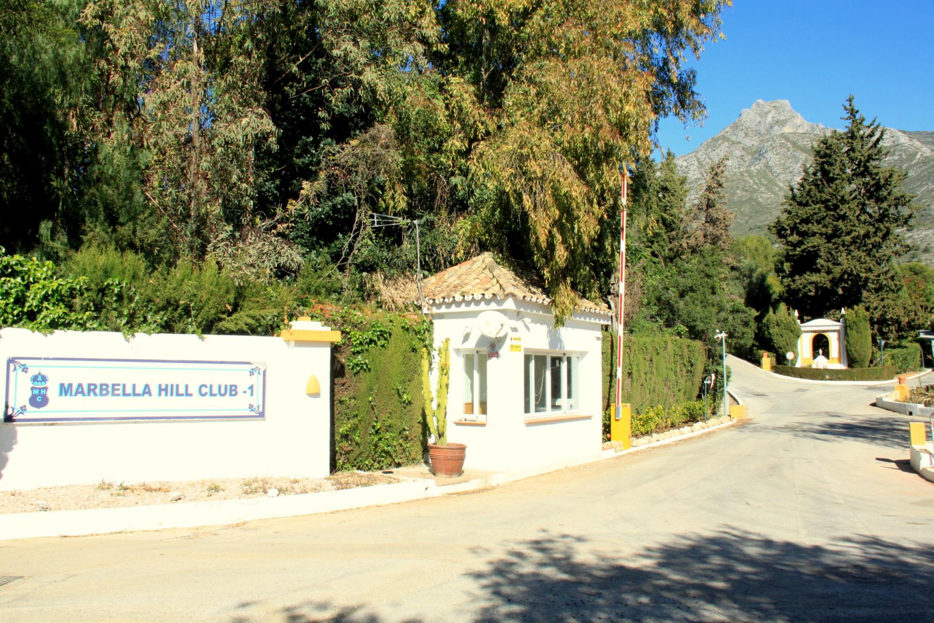 Villa til salg i Marbella Hill Club, Marbella Golden Mile