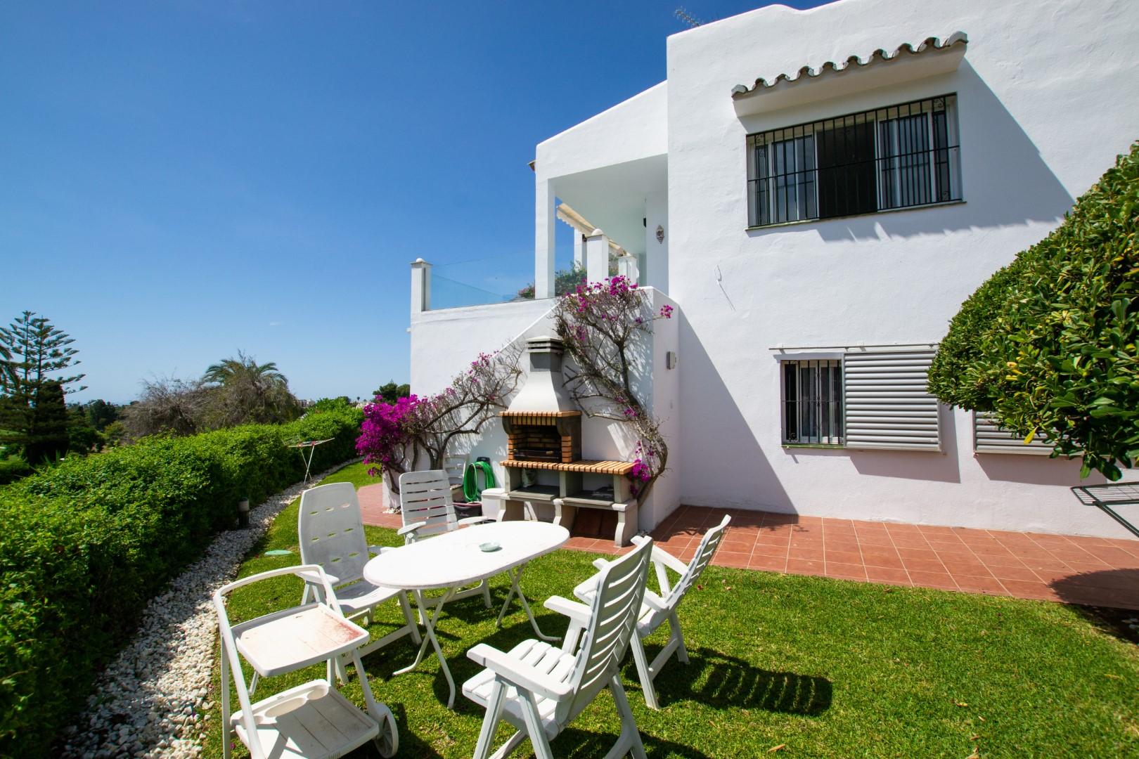 Town House for sale in Aloha, Nueva Andalucia