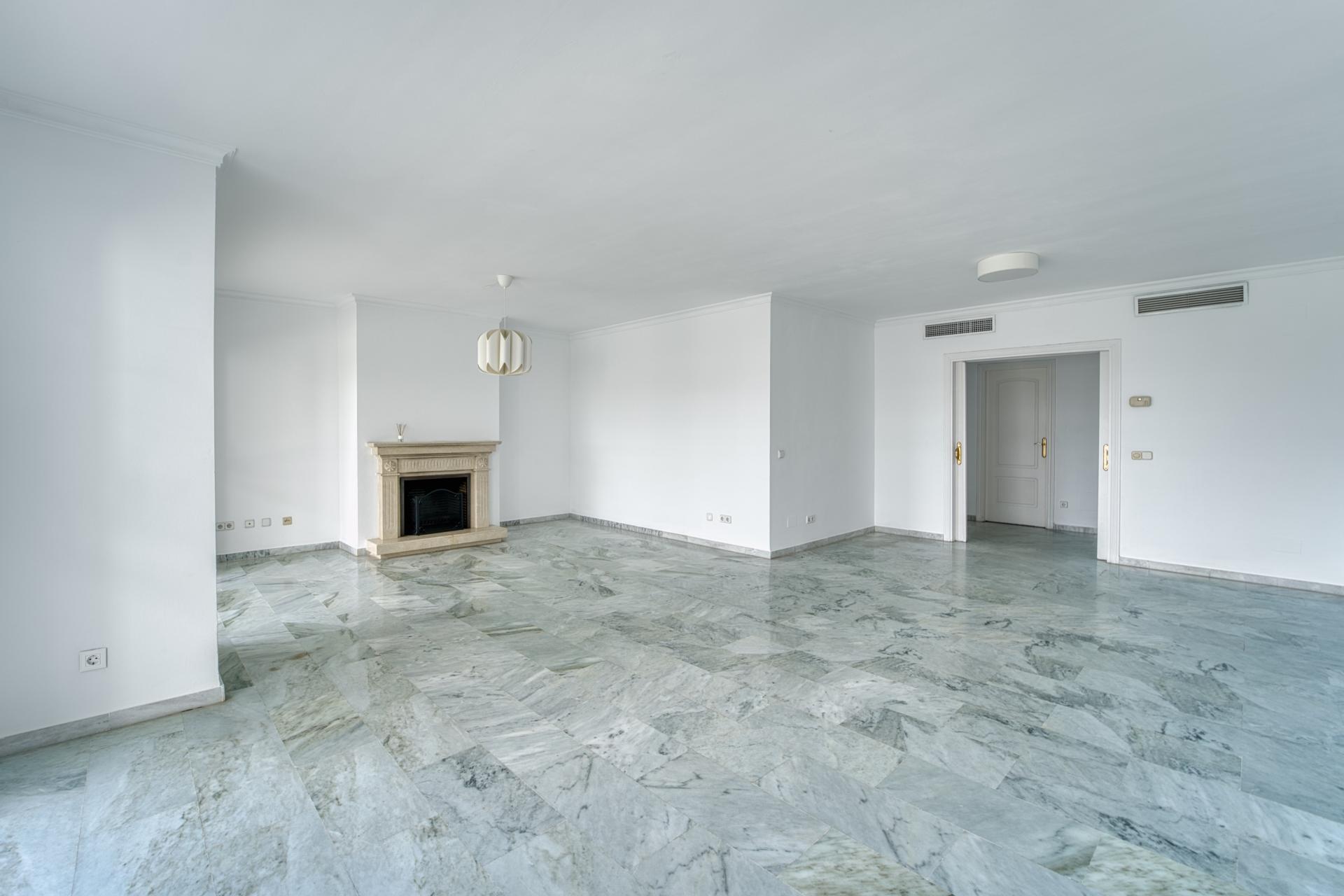 Duplex Penthouse til salg i Guadalmina Baja, San Pedro de Alcantara