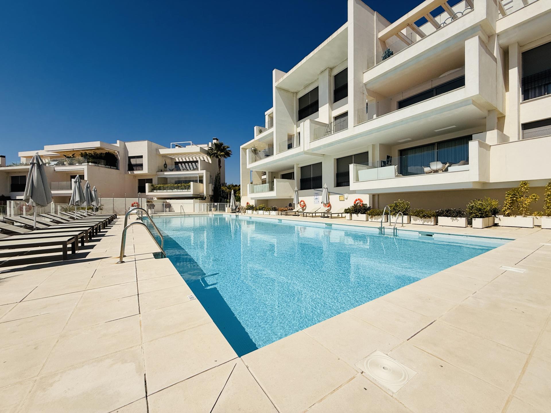 Appartement te koop in Las Mesas, Estepona Stad