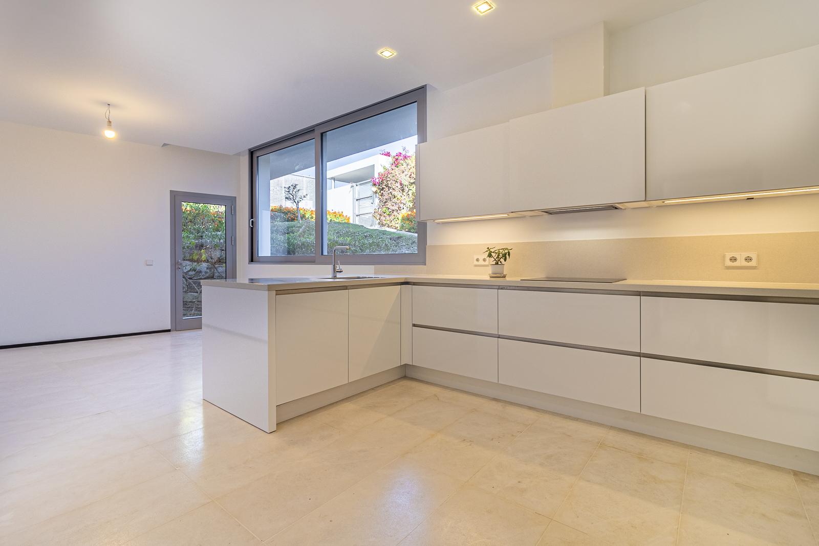 Semi Detached House for sale in Meisho Hills, Marbella Golden Mile