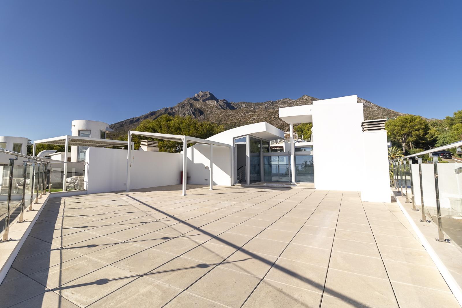 Semi Detached House for sale in Meisho Hills, Marbella Golden Mile