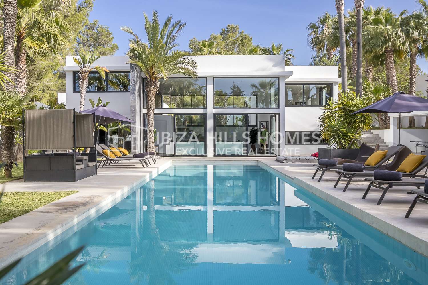 Fantastique villa contemporaine de 5 chambres avec joli jardin à Sant Agusti des Vedra - Ibiza