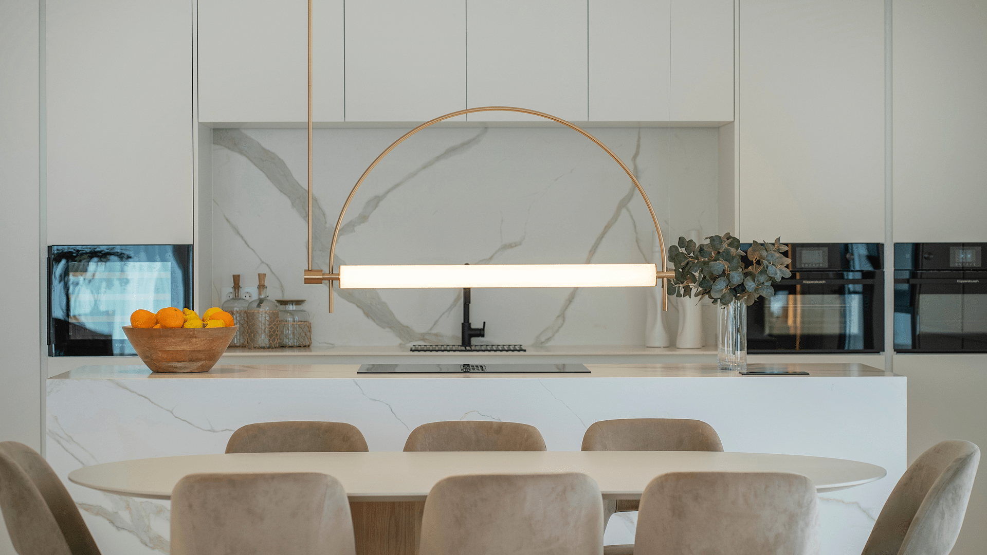 Fascinating villa with concierge and beach club