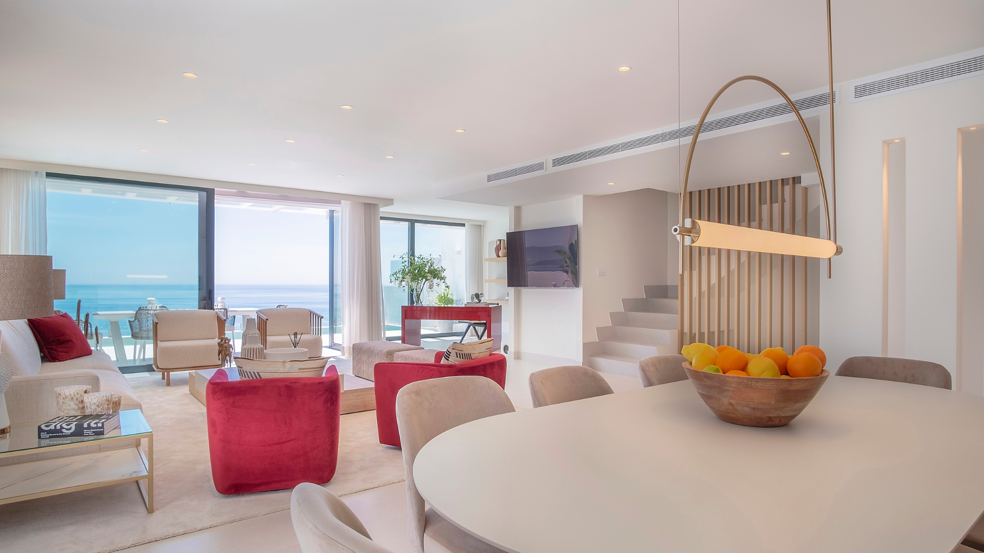 Fascinating villa with concierge and beach club