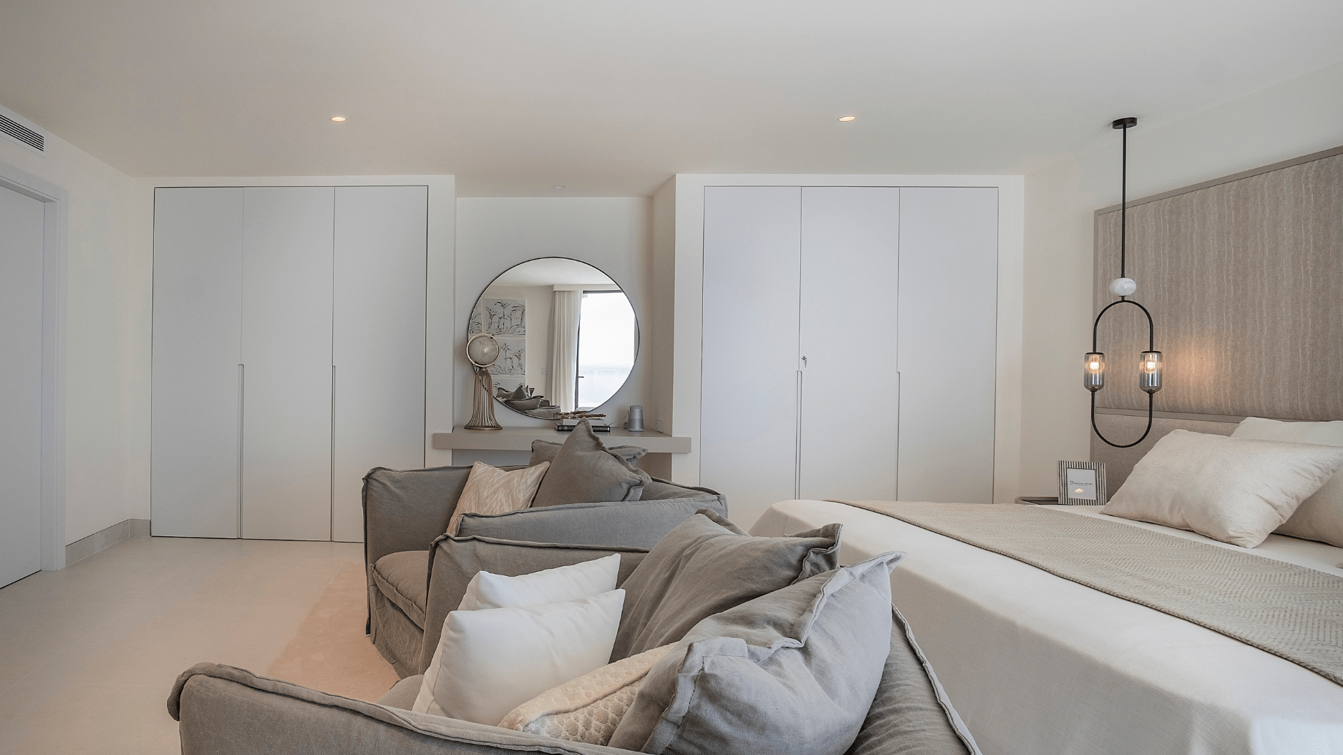 Fascinating villa with concierge and beach club