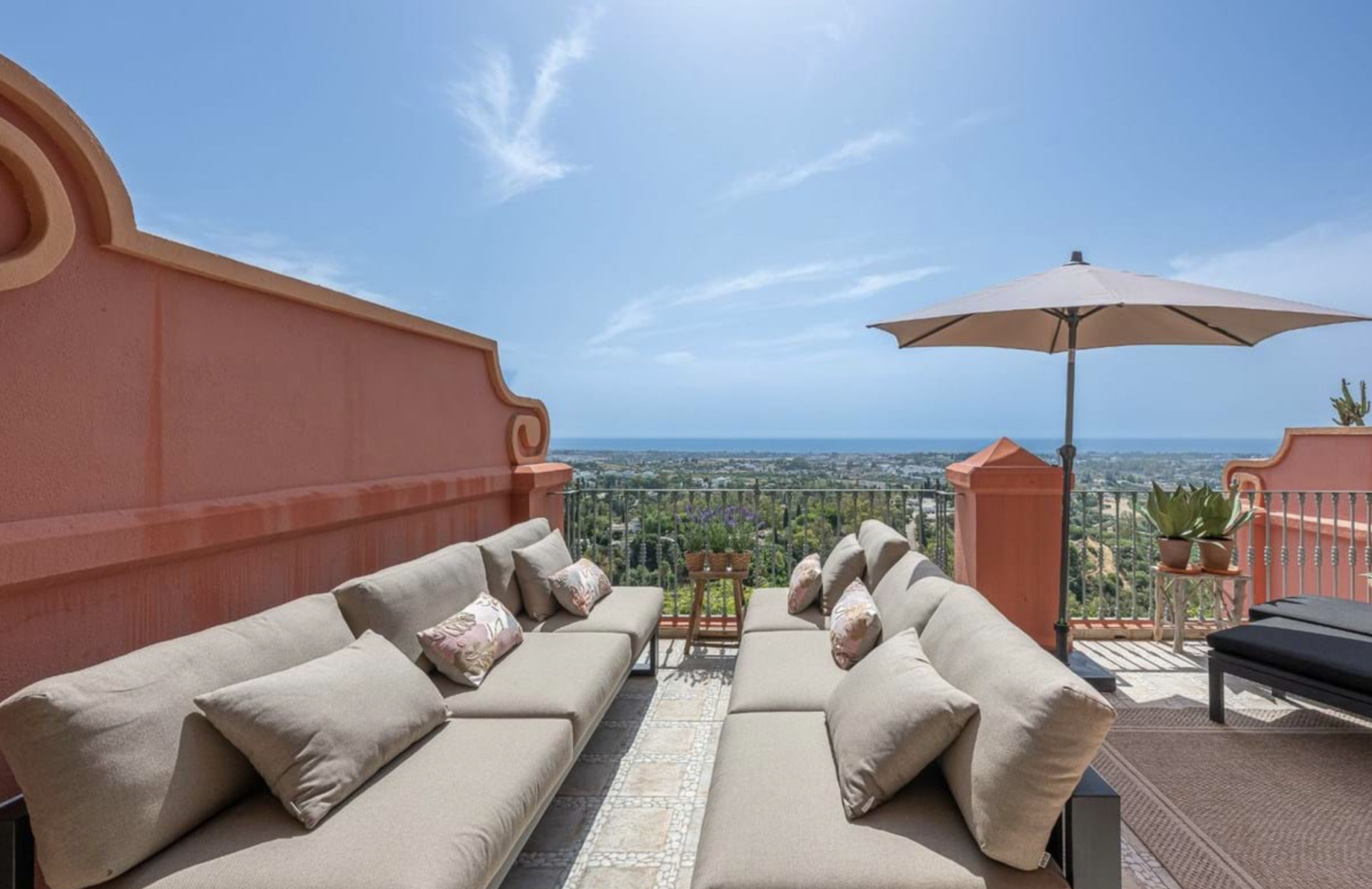 Duplex in Benahavis