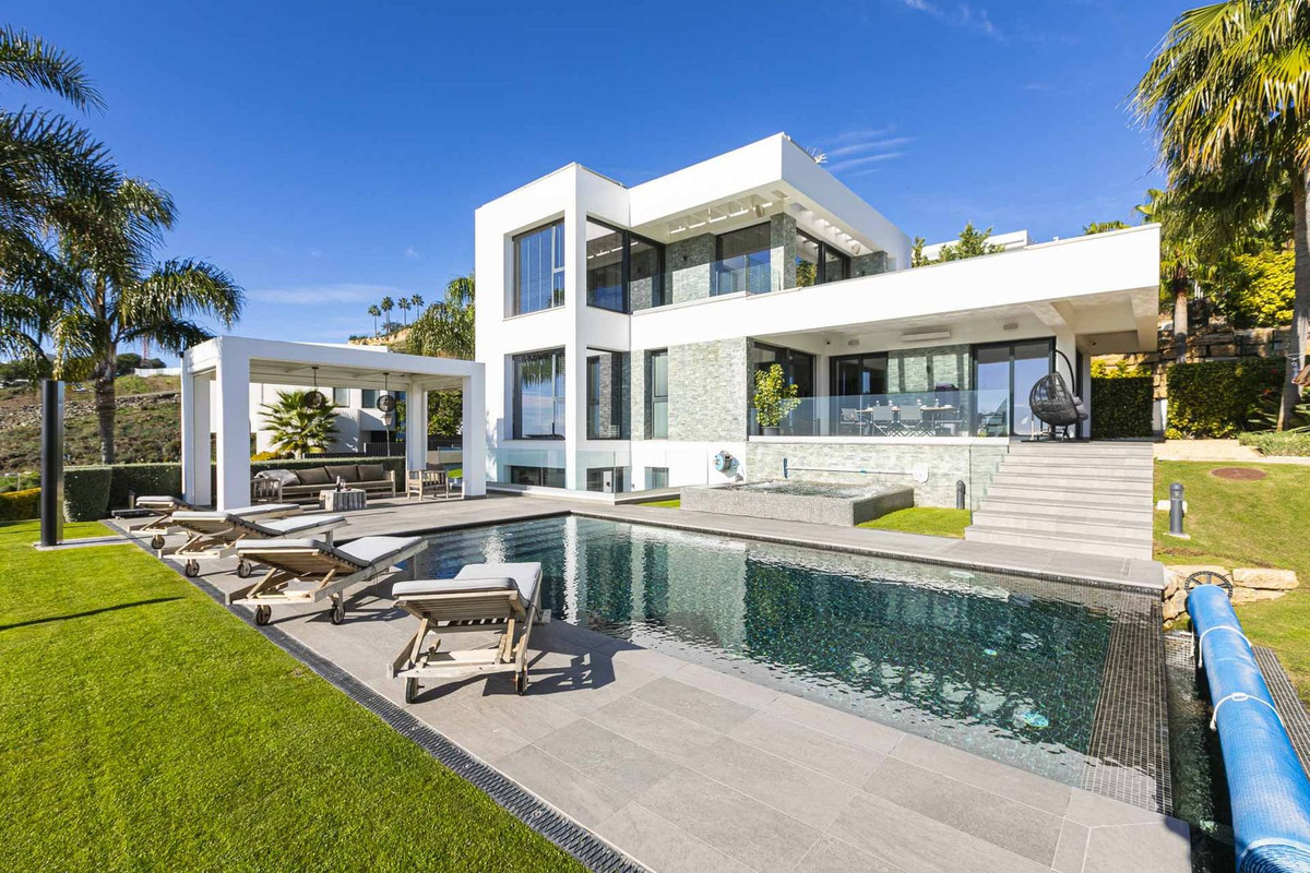 Villa in Benahavis