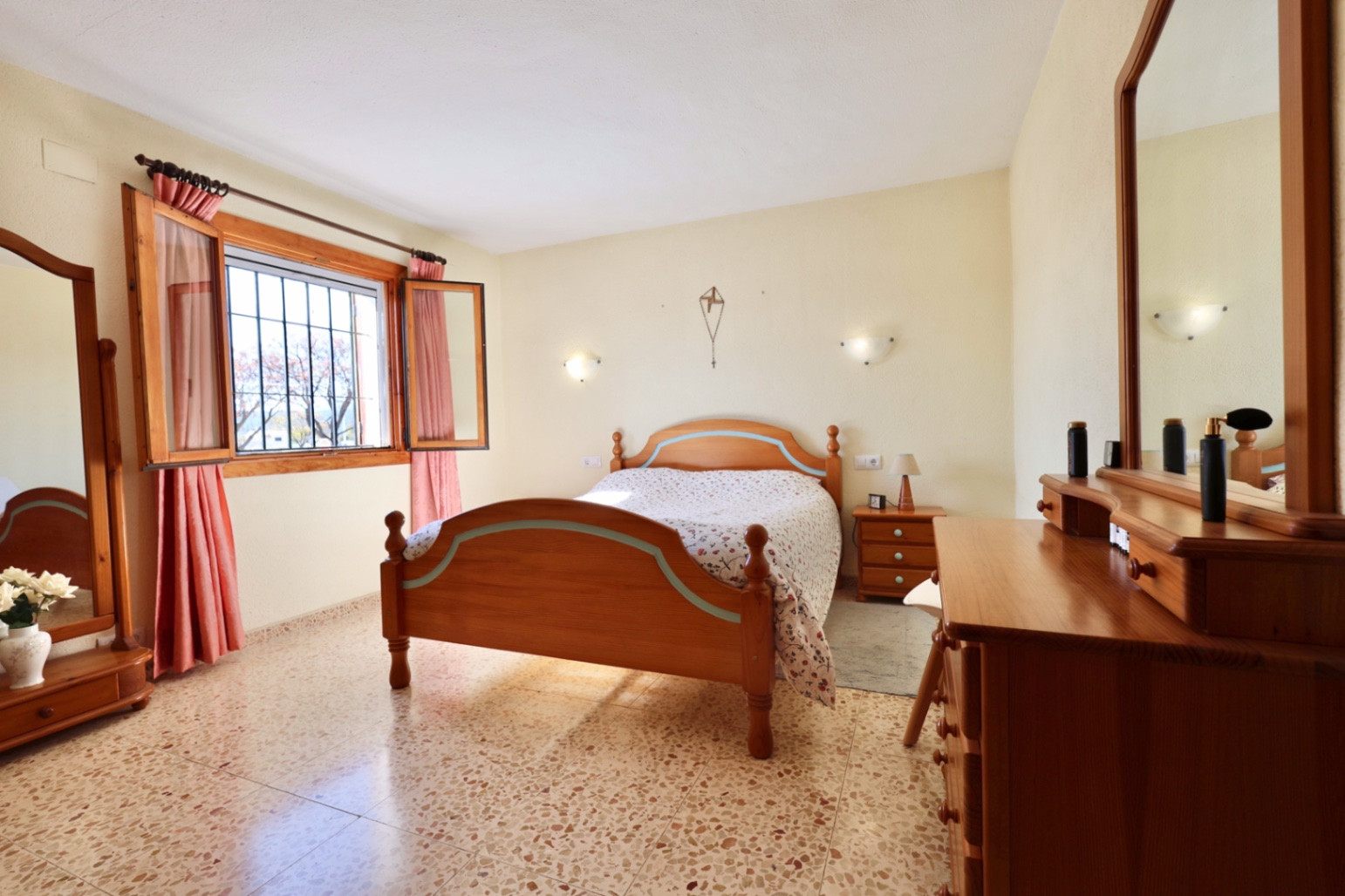 JV808 - Chalet/Villa en venta en Xàbia