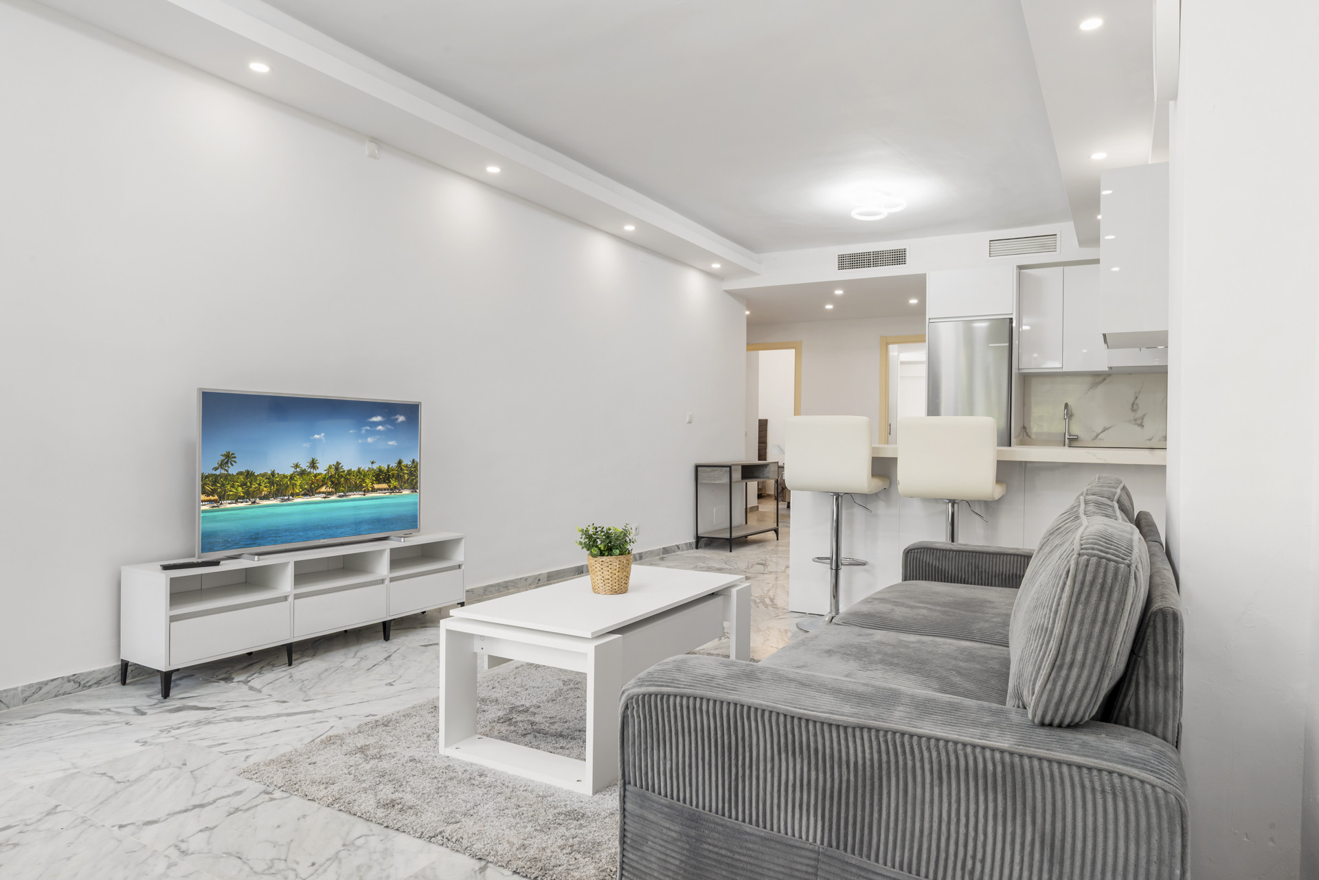 Ground Floor Apartment · Marbella Este thumbnail 4