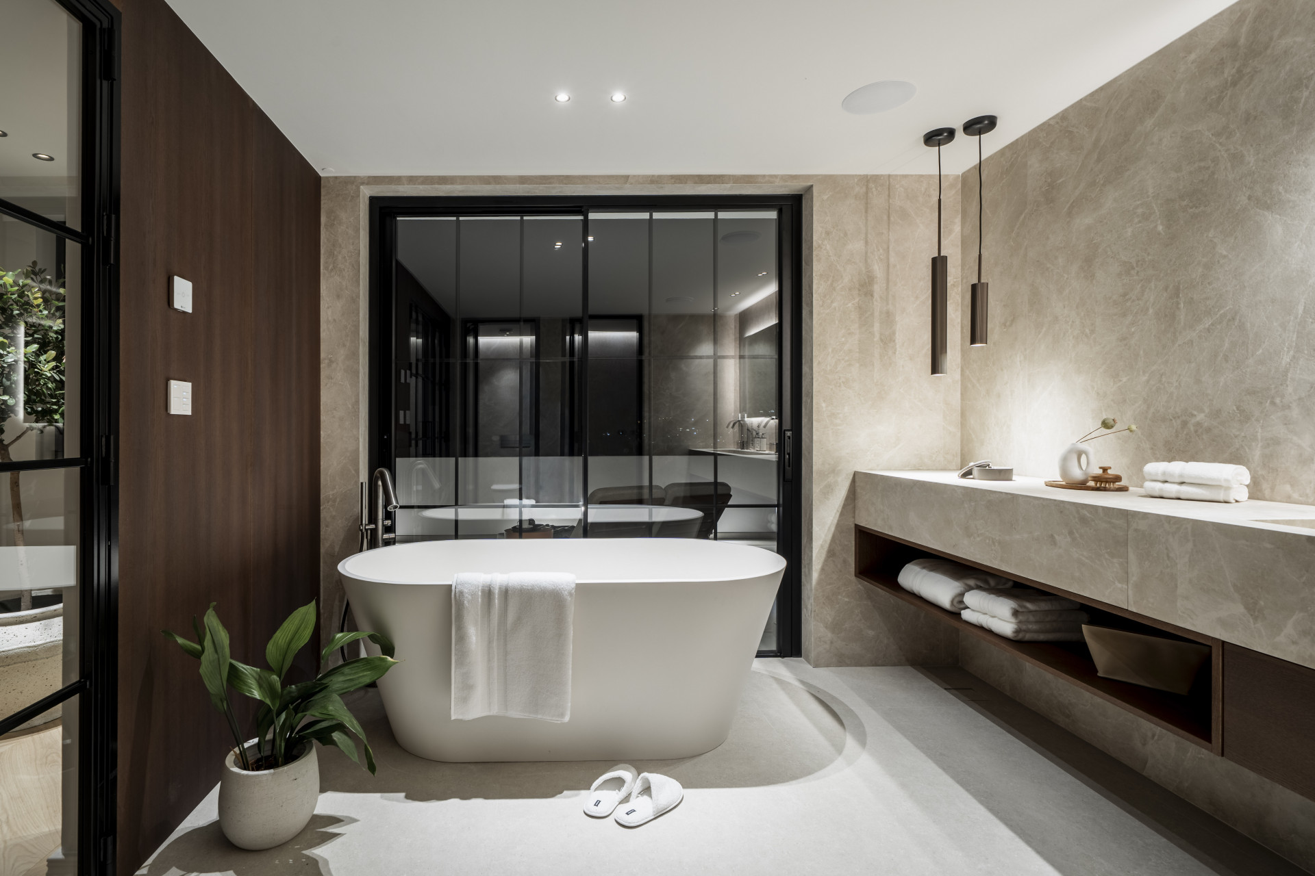 Nestled in the heart of Nueva Andalucía, Auriga 13 is a newly renovated villa offering a blend of comfort and style