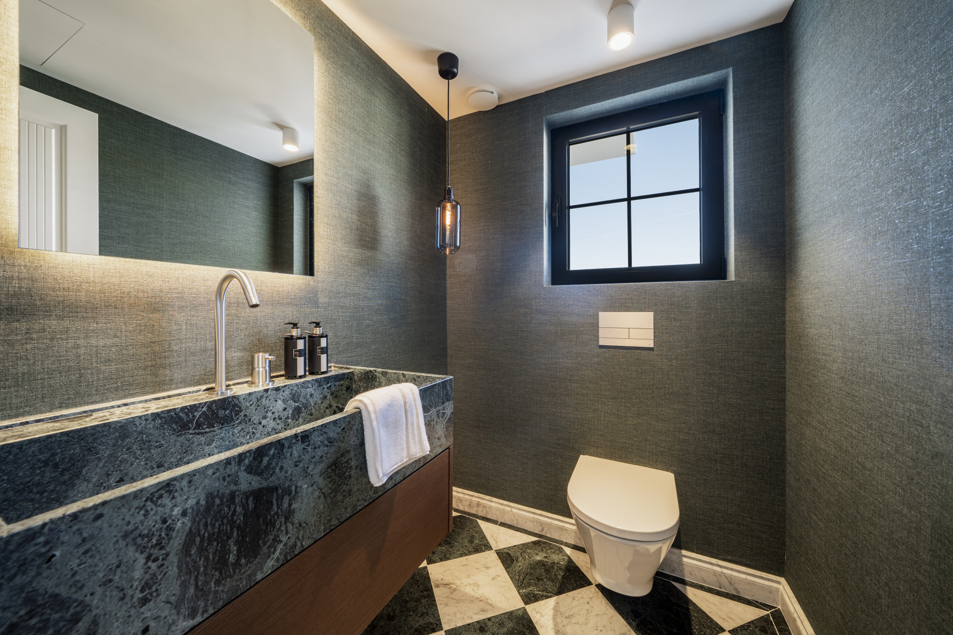 Nestled in the heart of Nueva Andalucía, Auriga 13 is a newly renovated villa offering a blend of comfort and style