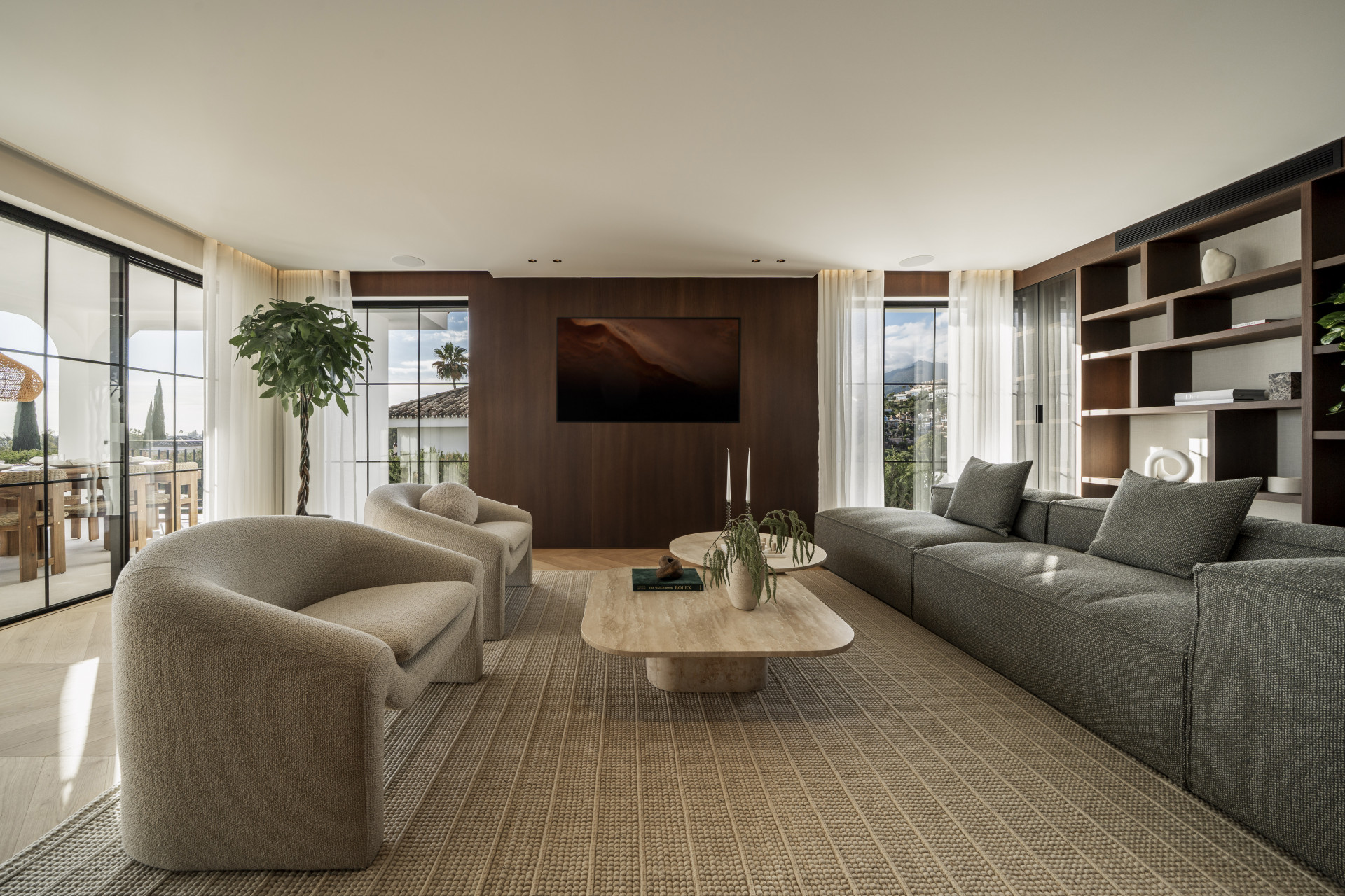 Nestled in the heart of Nueva Andalucía, Auriga 13 is a newly renovated villa offering a blend of comfort and style