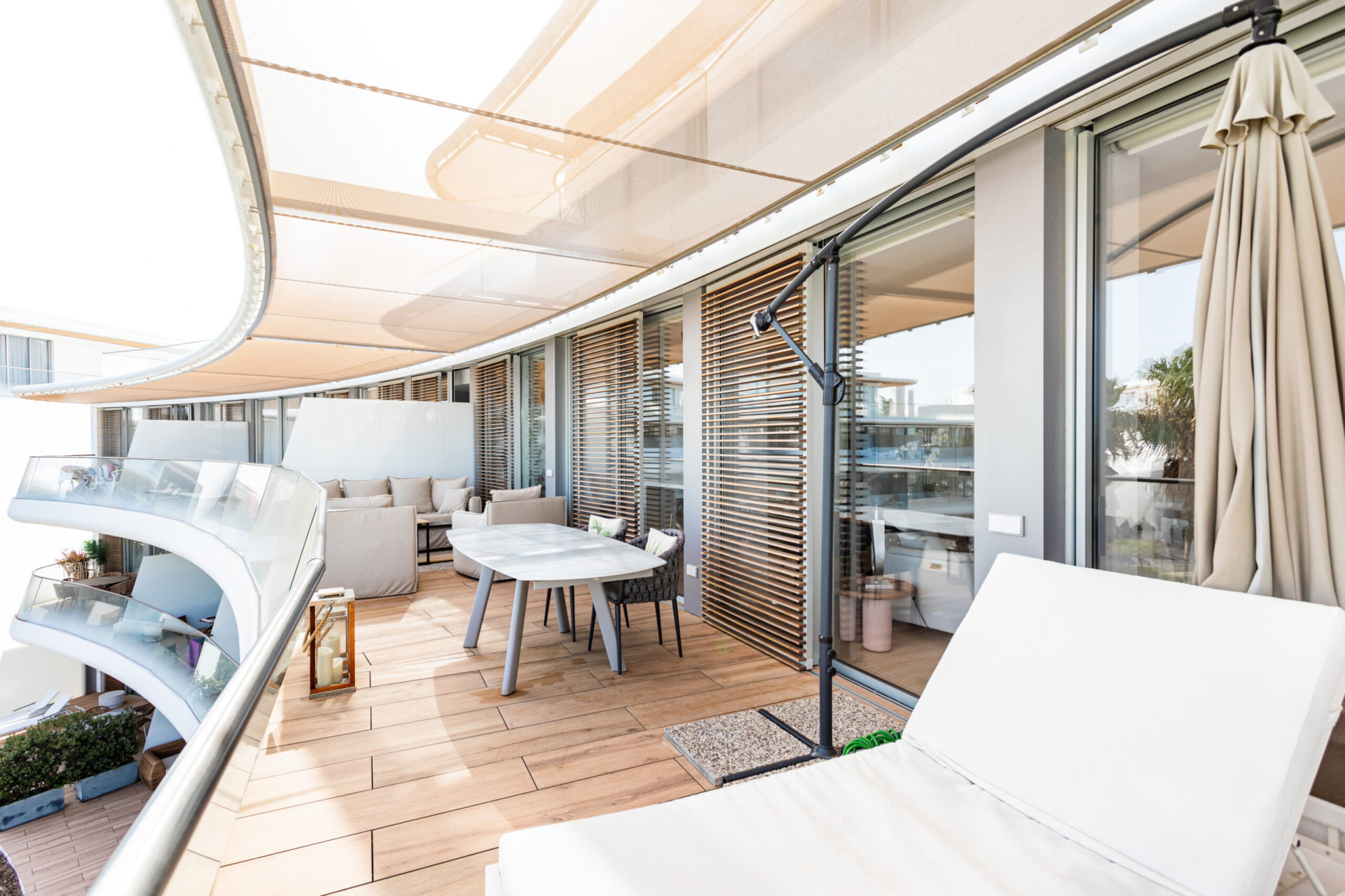 Luxuriöses First-Line Beach Apartment in Bahía de Estepona — Foto 18
