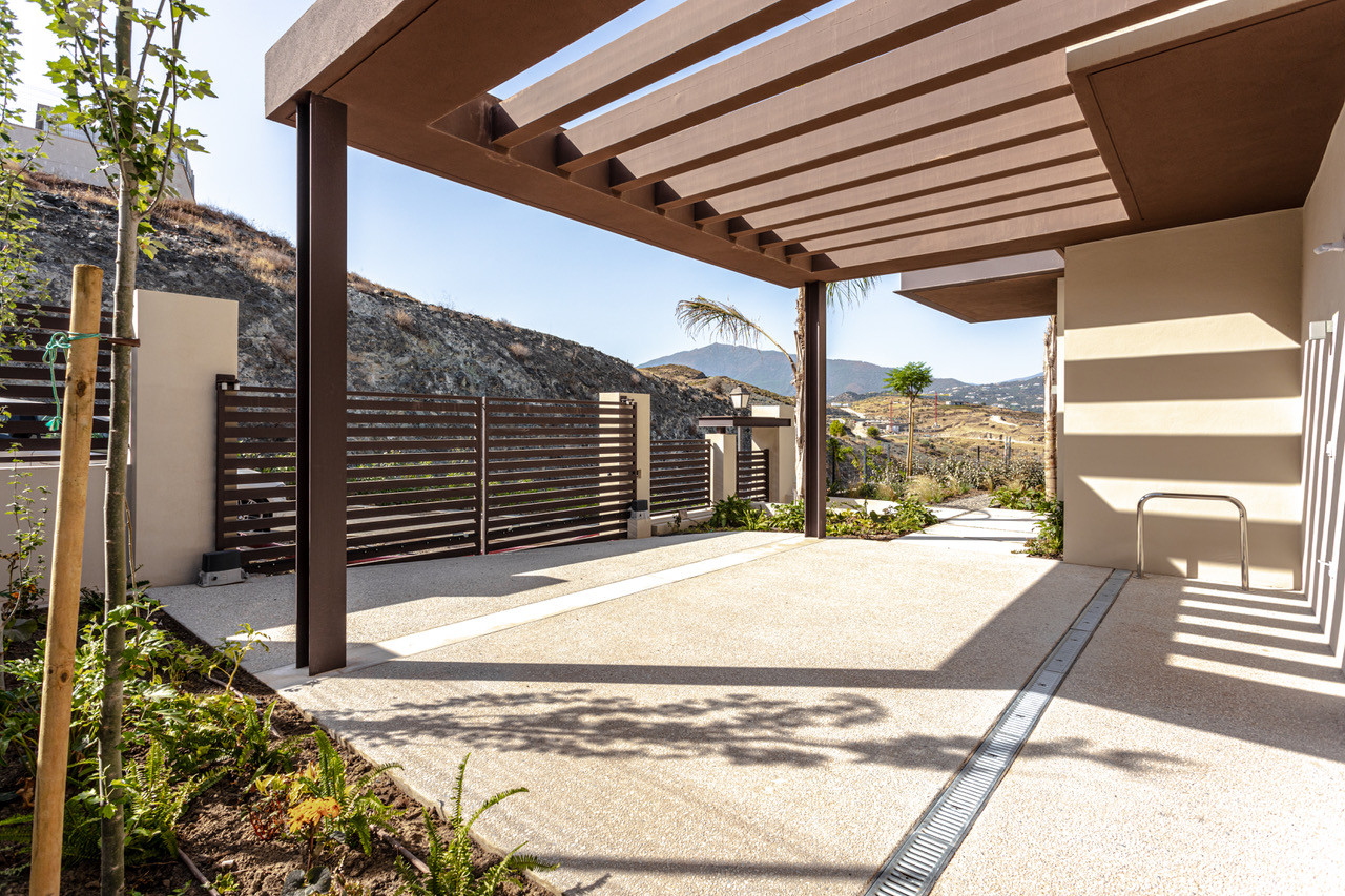 Luxe villa met panoramisch uitzicht in La Alqueria, Benahavis — foto 22
