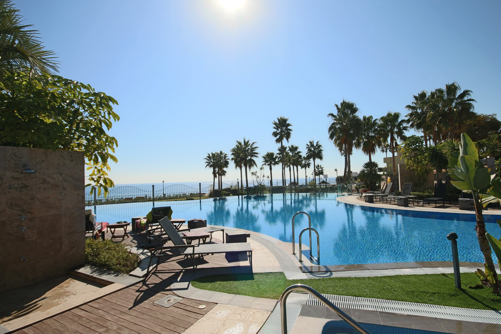 Lujoso Apartamento en Mar Azul, Estepona — foto 22