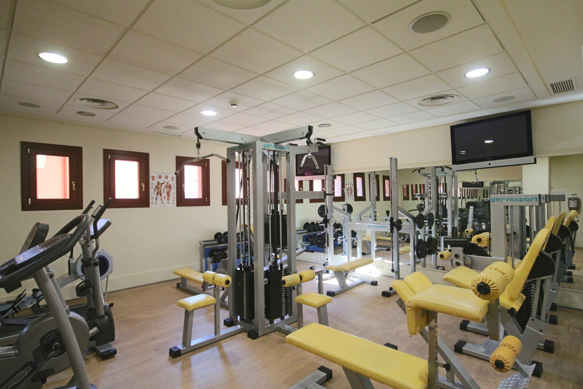 Lujoso Apartamento en Mar Azul, Estepona — foto 19