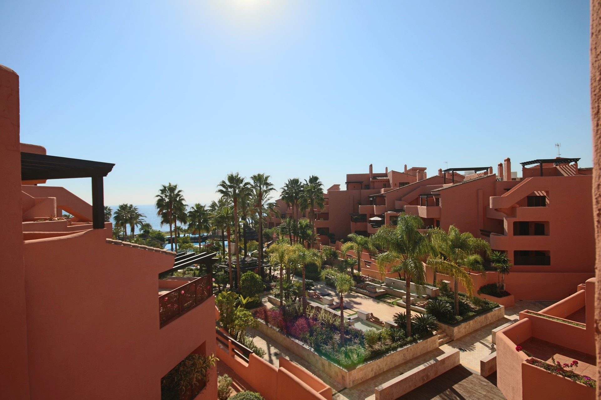 Lujoso Apartamento en Mar Azul, Estepona — foto 25
