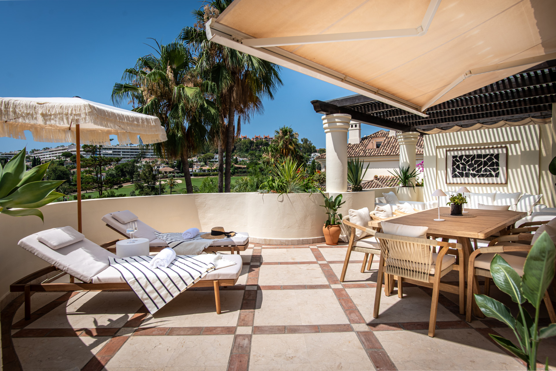 Luxury Duplex Penthouse in Las Alamandas, Nueva Andalucia — photo 17
